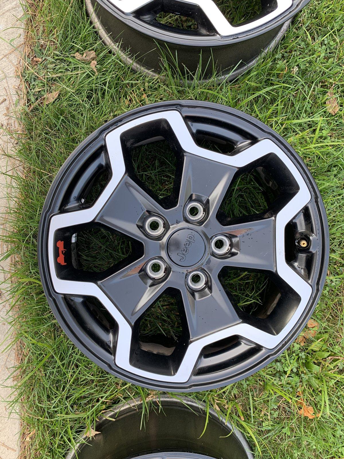 Jeep Gladiator SOLD -- Set of Four OEM Black Polished Rubicon Wheels and One Spare Wheel - $550 3D21BD2B-340A-46BA-9C42-EDBBDBAFAA41