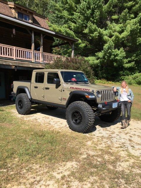 Jeep Gladiator Manual Trans?  Lift, Tires, Gears? IMG_0797.JPG