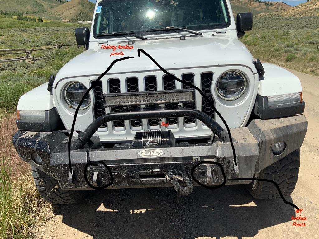 Jeep Gladiator Gladiator front bumper with hooks to flat tow behing a motorhome 1600296936785