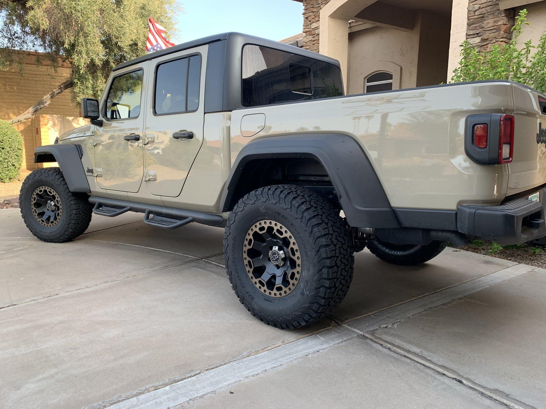 Jeep Gladiator GOBI Gladiator JT Club 63984149-10A2-4280-A610-E5B7EDDC0C8A