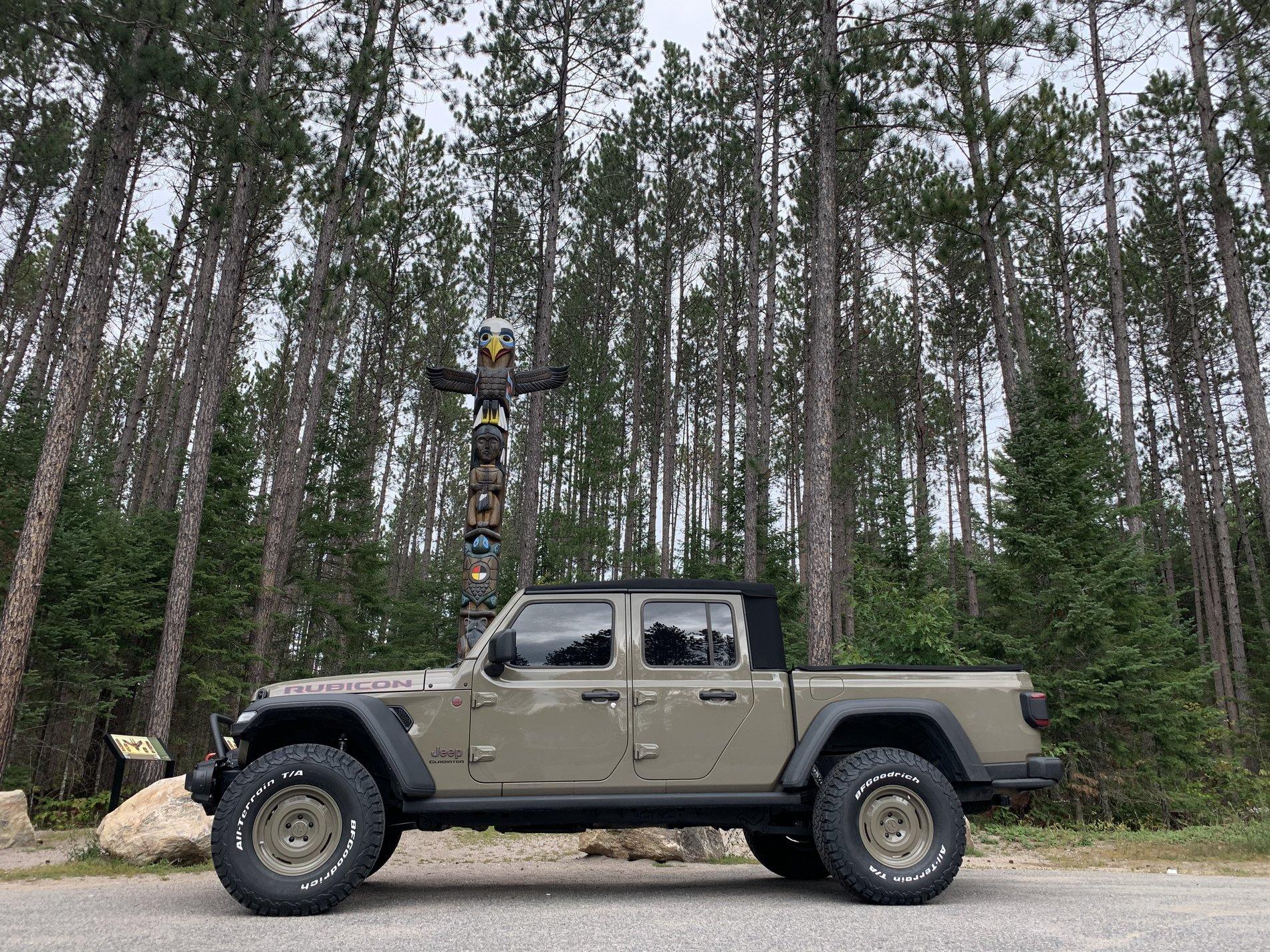 Jeep Gladiator Gladiators on Mopar 2" Lift Kit 0E9CB571-D1CC-4D31-957A-9044C1087241