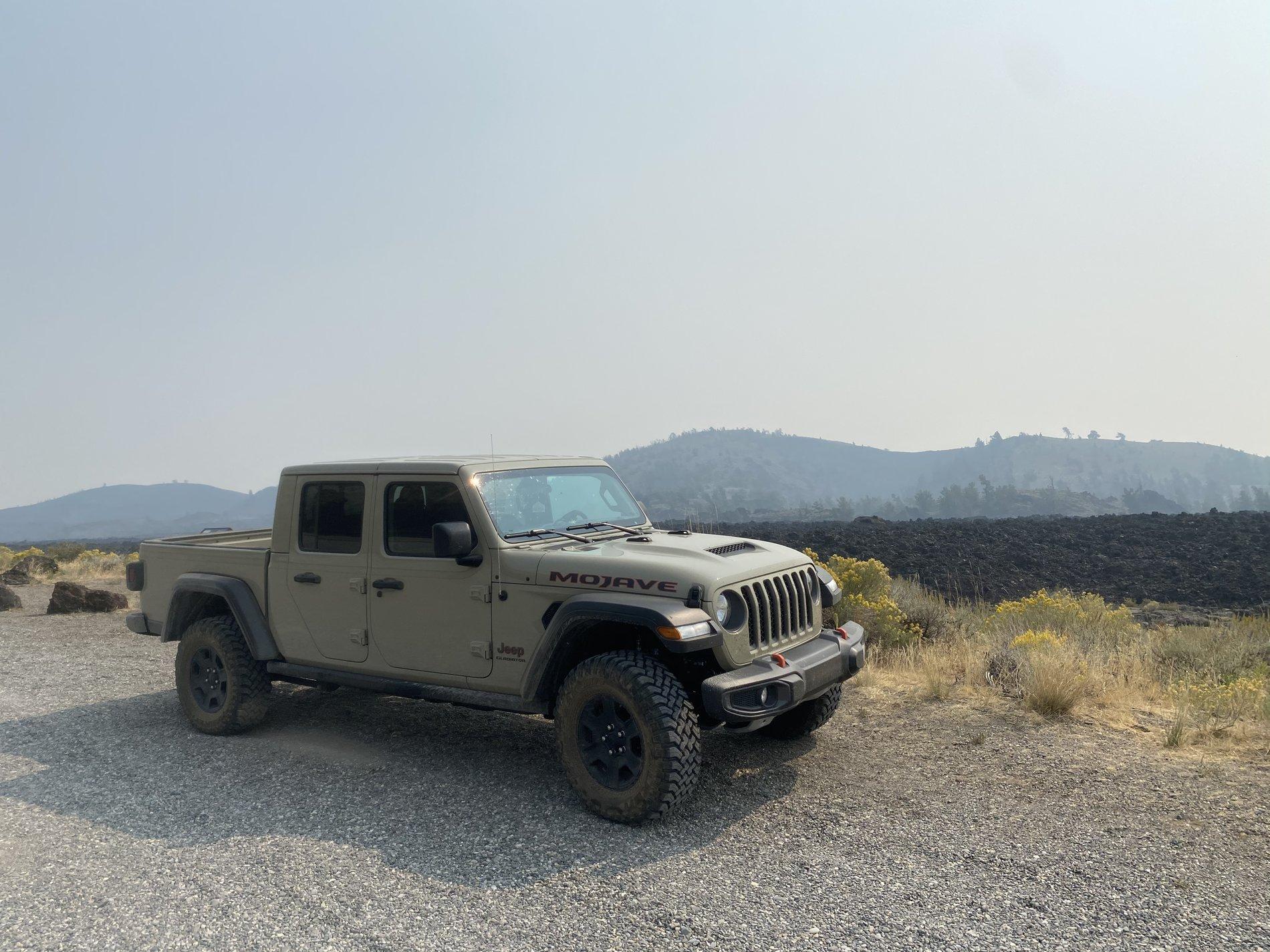 Jeep Gladiator Mojave only Pic thread! 47484265-73FC-4819-8FA3-3597652F6284