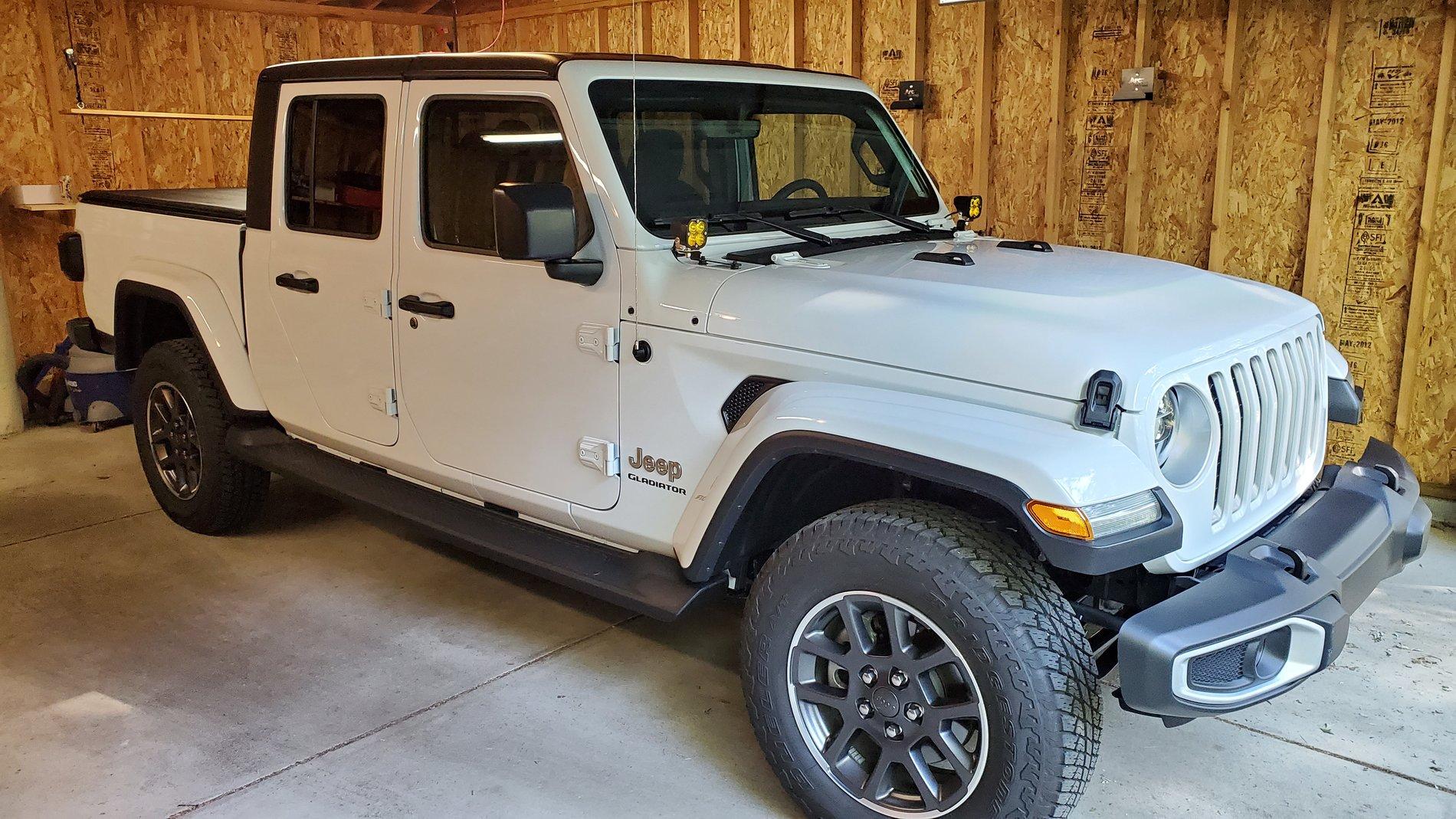 Jeep Gladiator BRIGHT WHITE Gladiator JT Club 20200919_164432