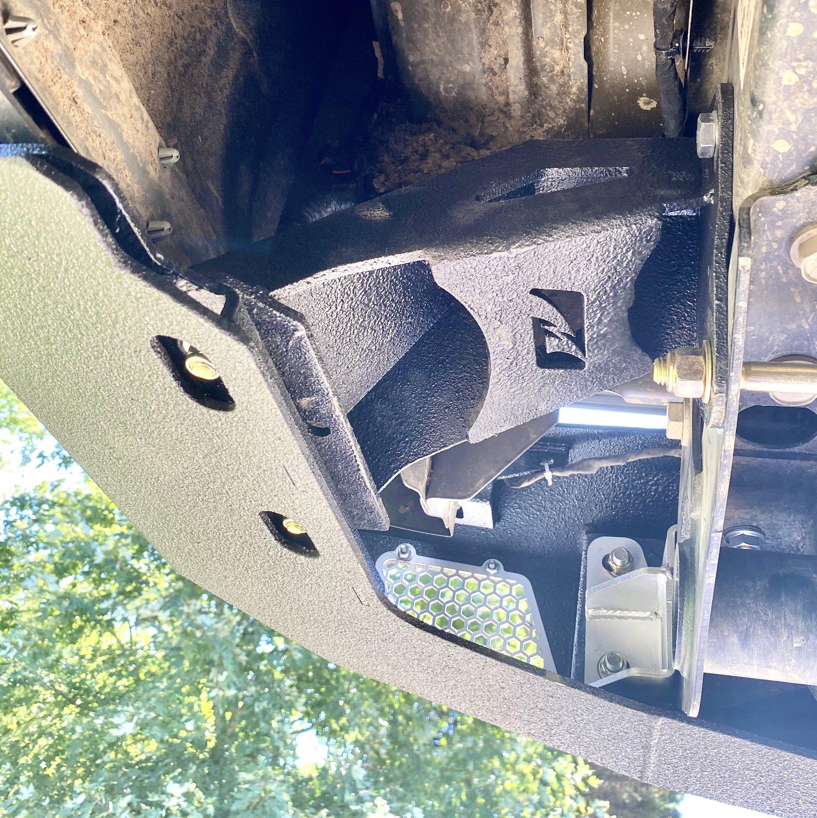 Jeep Gladiator Bumper with Bed Protection for Non Rubicon Trucks? A9049B1F-B9EF-4F8C-B207-C03D3DBB5207