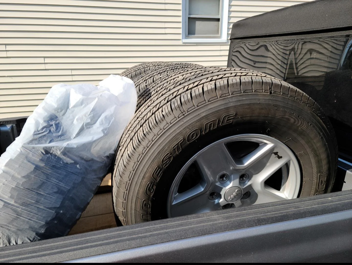 Jeep Gladiator $450 Sport s wheels & tires plus spare 20200921_131727