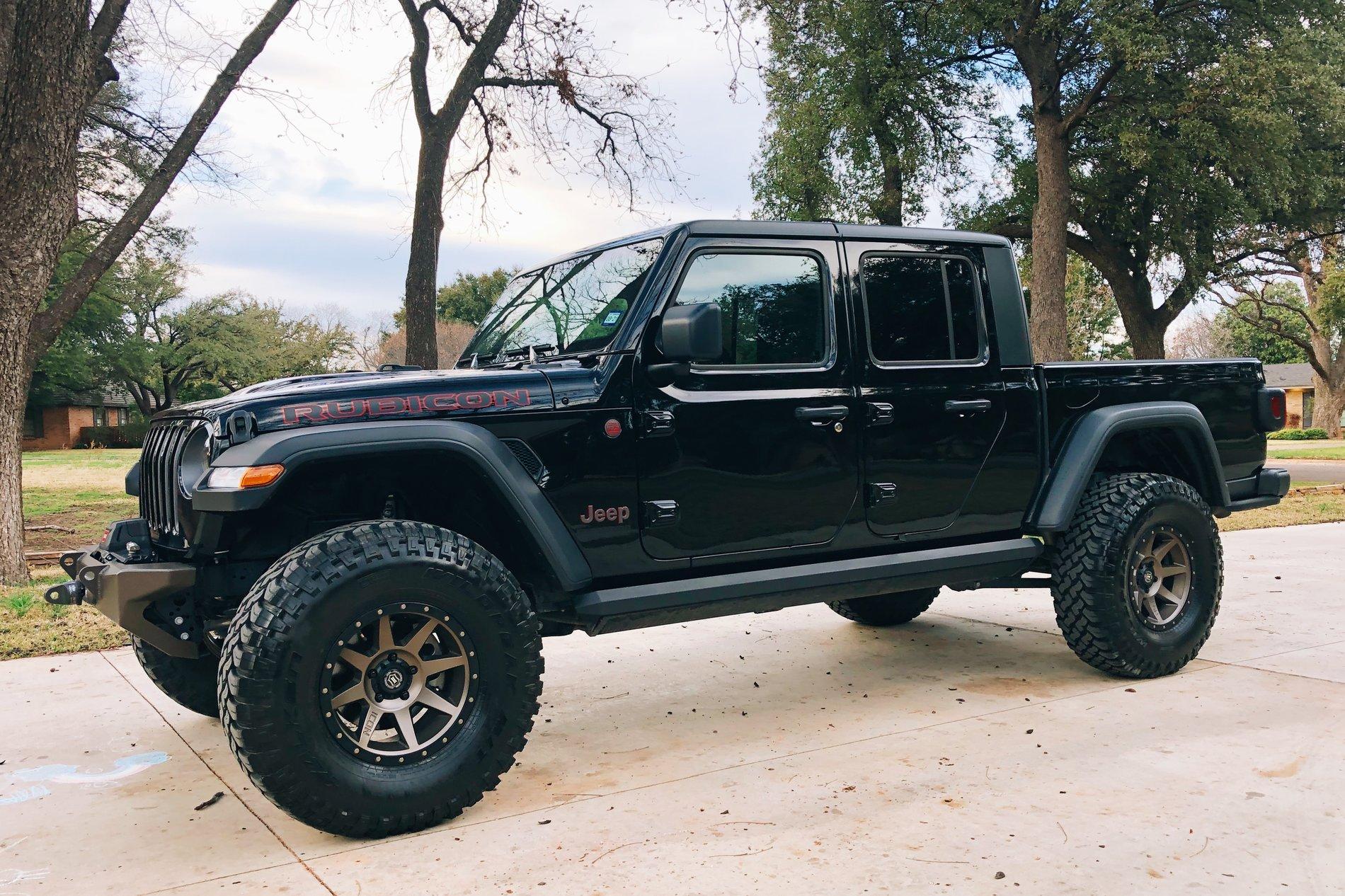 Jeep Gladiator Amp Research Steps and "Sliders" 17425E65-109C-4D83-8002-993BE7ED4DA4.JPG