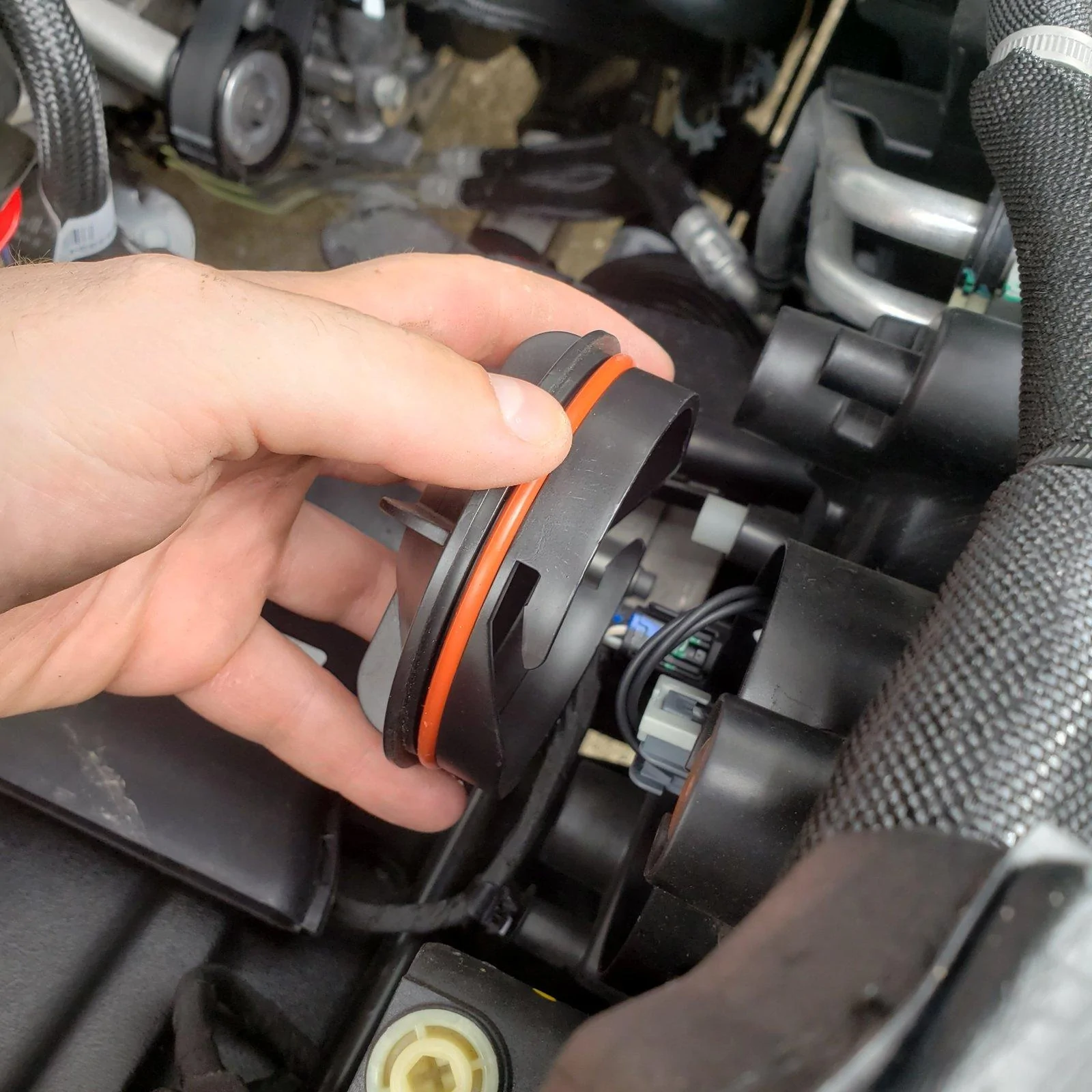 Jeep Gladiator LED Headlight Bulb Swap (Quick and Easy DIY) Halogen -> LED Bulbs 20200902_151515