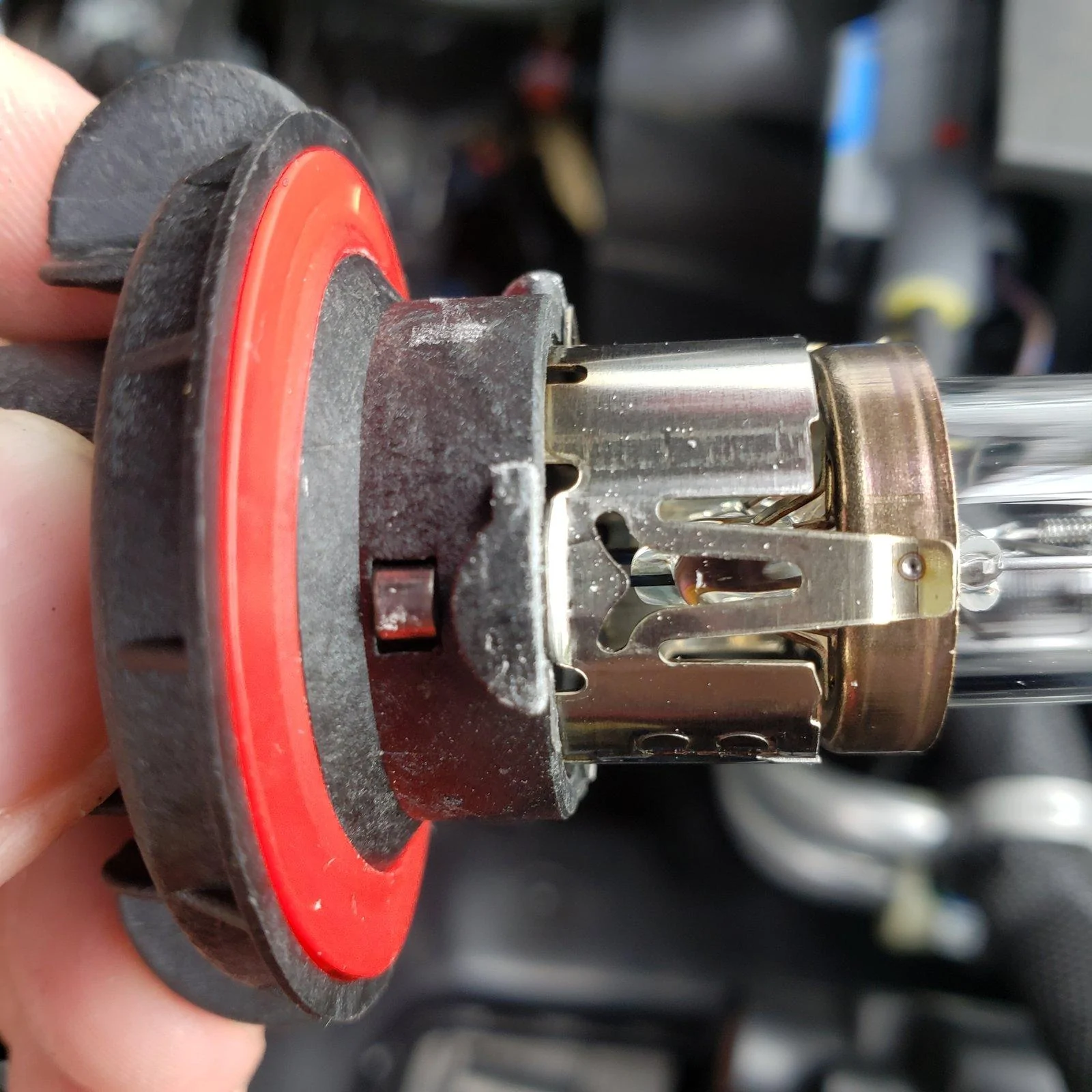 Jeep Gladiator LED Headlight Bulb Swap (Quick and Easy DIY) Halogen -> LED Bulbs 20200902_151903