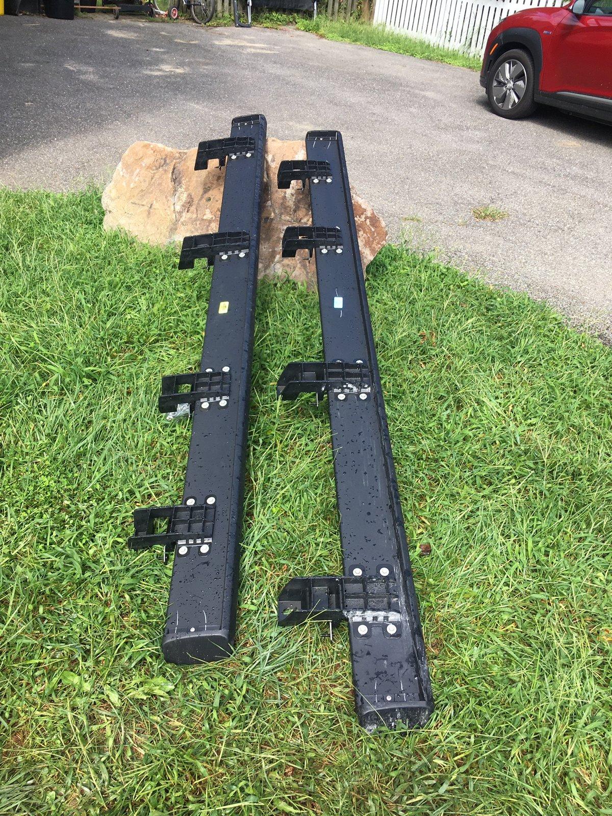 Jeep Gladiator Mopar running boards - takeoff from new Gladiator IMG_4566.JPG