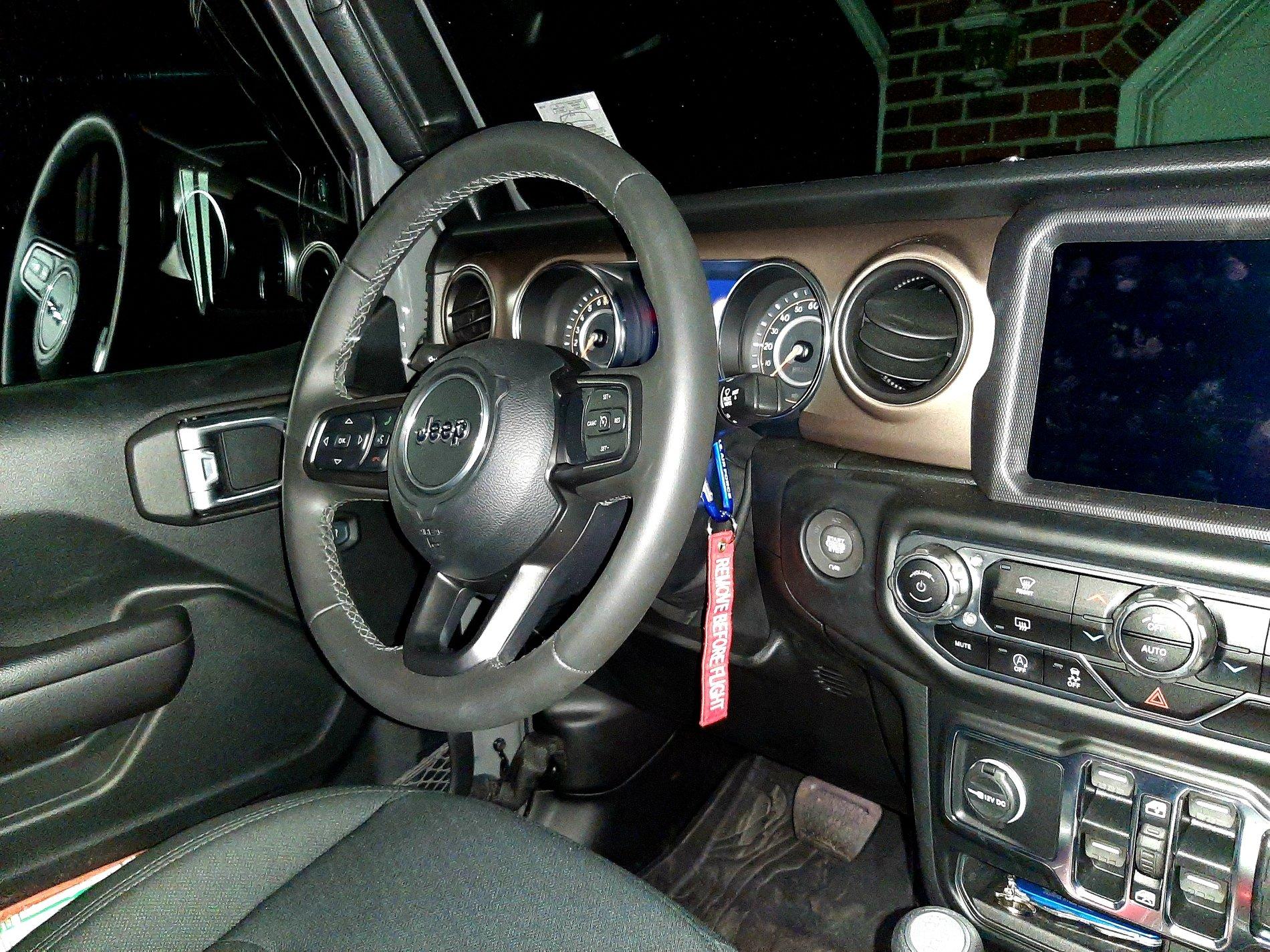 Jeep Gladiator 2021 v 2020 Differences 20200922_024223
