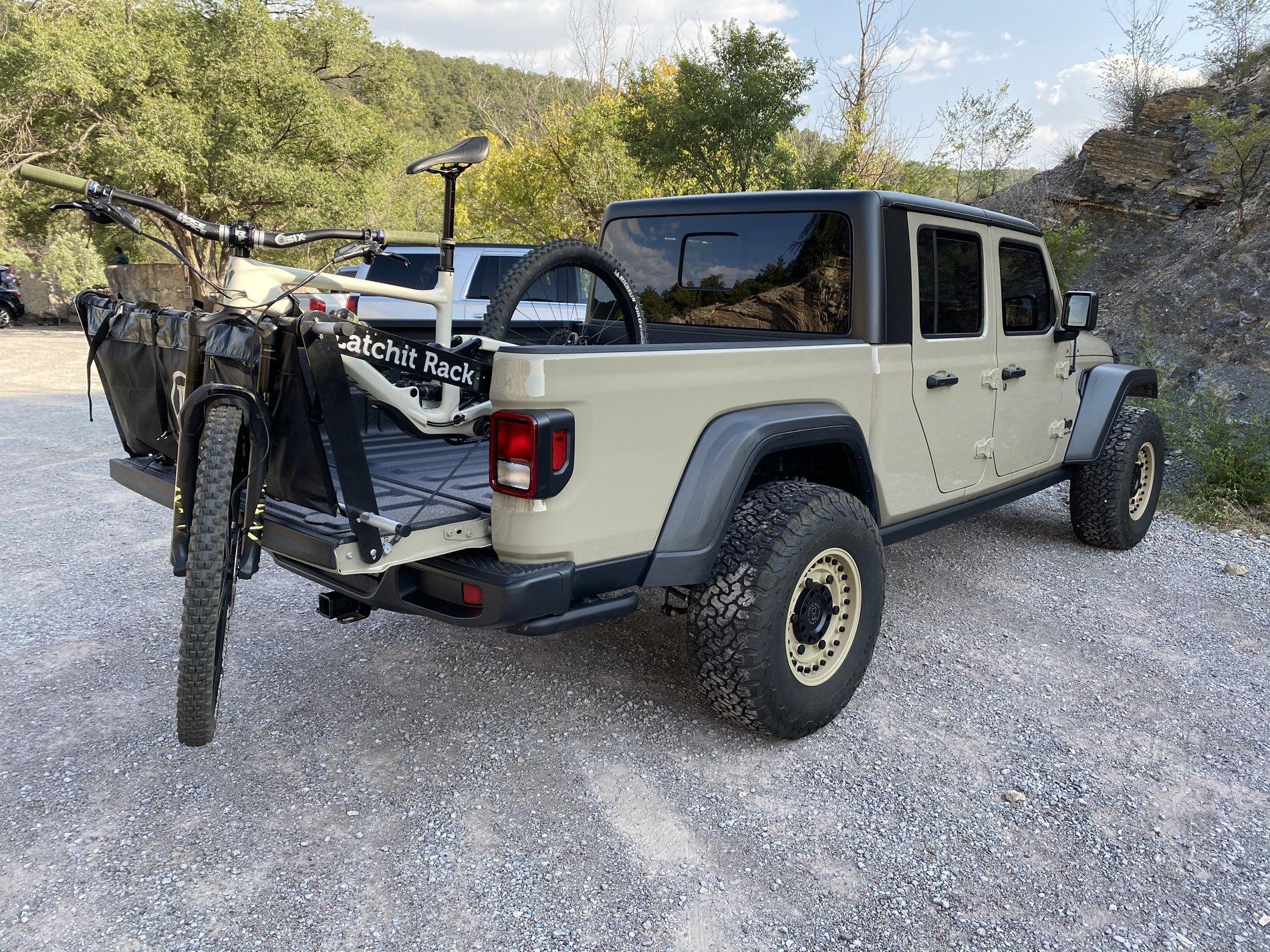 Jeep Gladiator Gladiator Bike Rack? A47C0808-425C-4D64-8160-5B8EC41DB1AC
