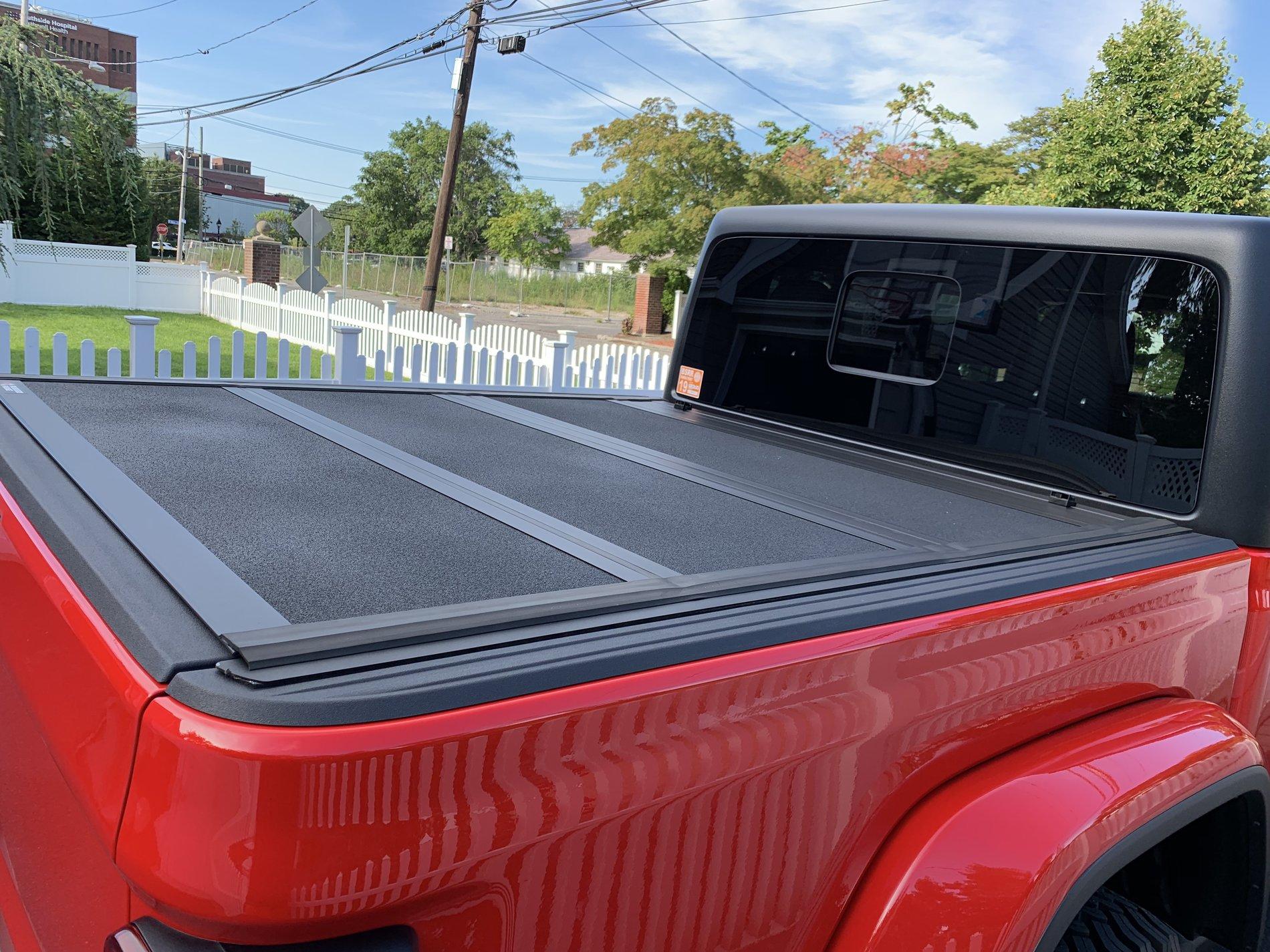 Jeep Gladiator USED Rugged Ridge Hard Folding Bed Cover with LINE-X     $400 Pick up only iuJPIeifR1+IB+Y9vl1JVw