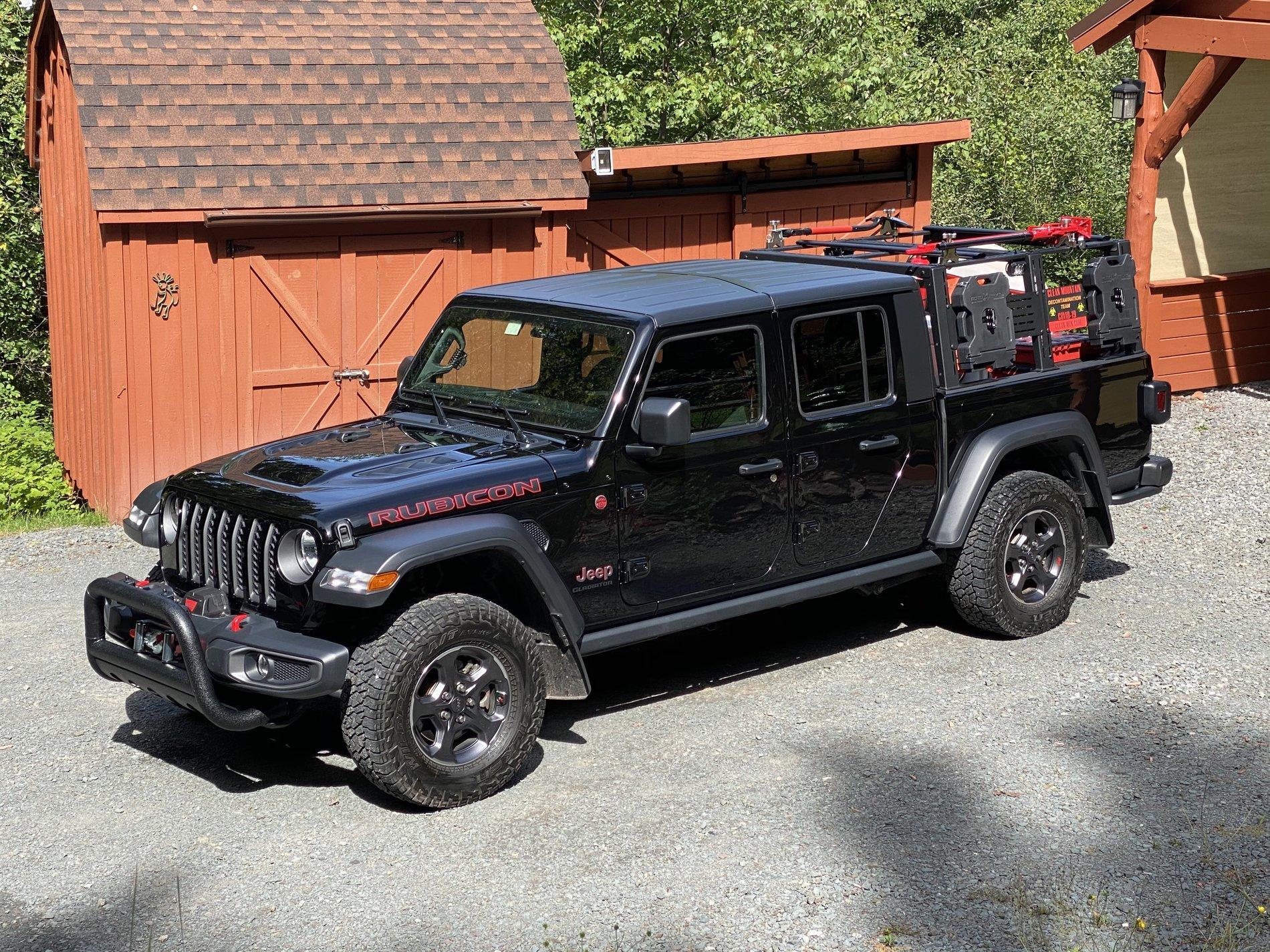 Jeep Gladiator Installed winch on original factory plastic bumper B1837861-950F-4875-8184-5EC29E45DCD7