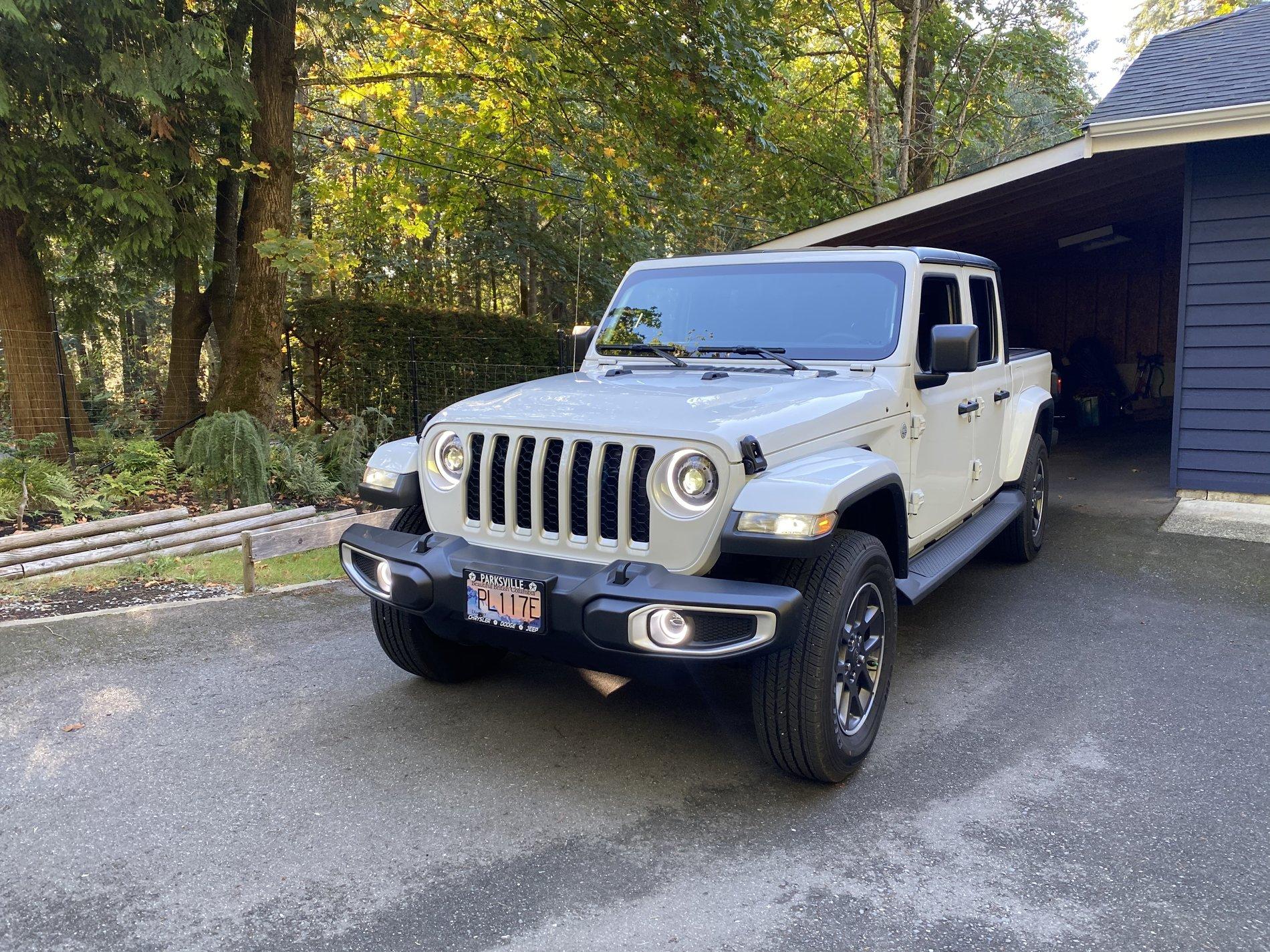 Jeep Gladiator Installed Oracle Oculus Bi-LED headlights..and Fog lights and Diode Dynamics side marker bulbs F95E1EDE-3294-4FD5-8832-2163FAB9F53C