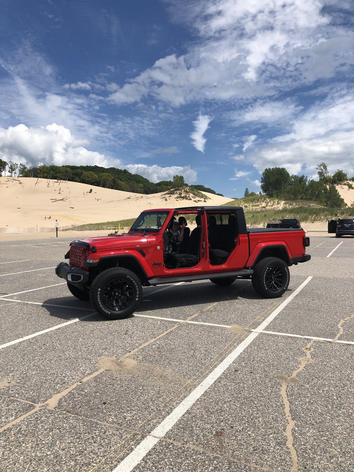 Jeep Gladiator FIRECRACKER RED Gladiator JT Club IMG-7079
