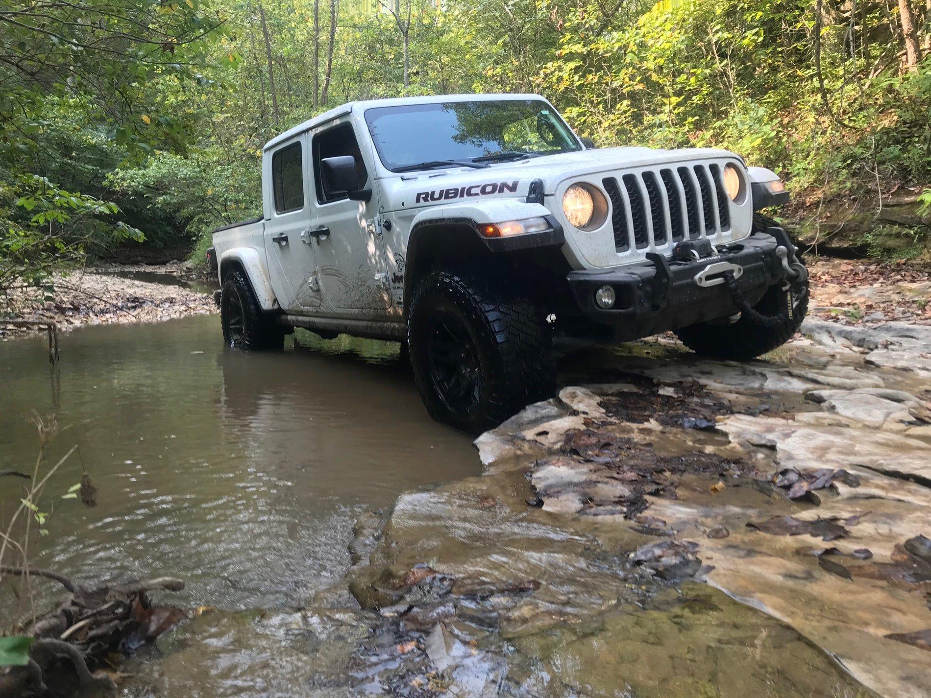 Jeep Gladiator Going to Chase Some More Badges IMG_0332.JPG