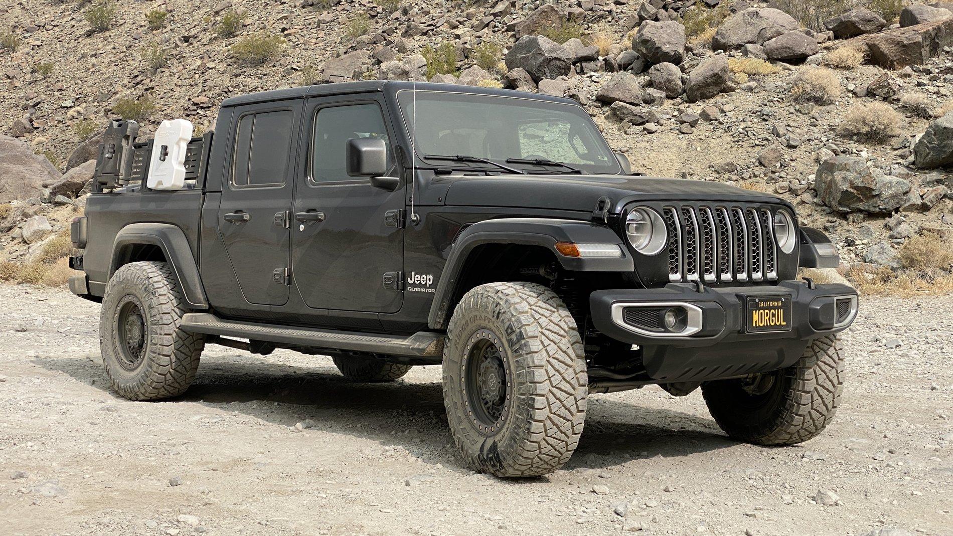 Jeep Gladiator 2020 Jeep Gladiator Brushed Aluminu with XPLOR Half Rack 0D8522A7-C007-40DE-947F-BC9A589F902D