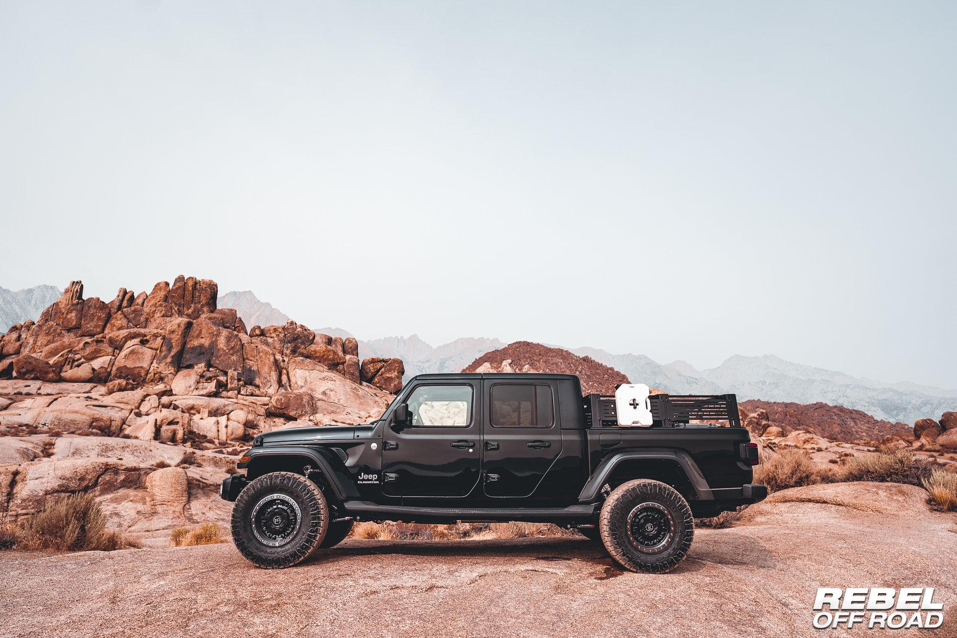 Jeep Gladiator 2020 Jeep Gladiator Brushed Aluminu with XPLOR Half Rack 9002EC23-ADF3-4C98-818F-BB040E3EF960