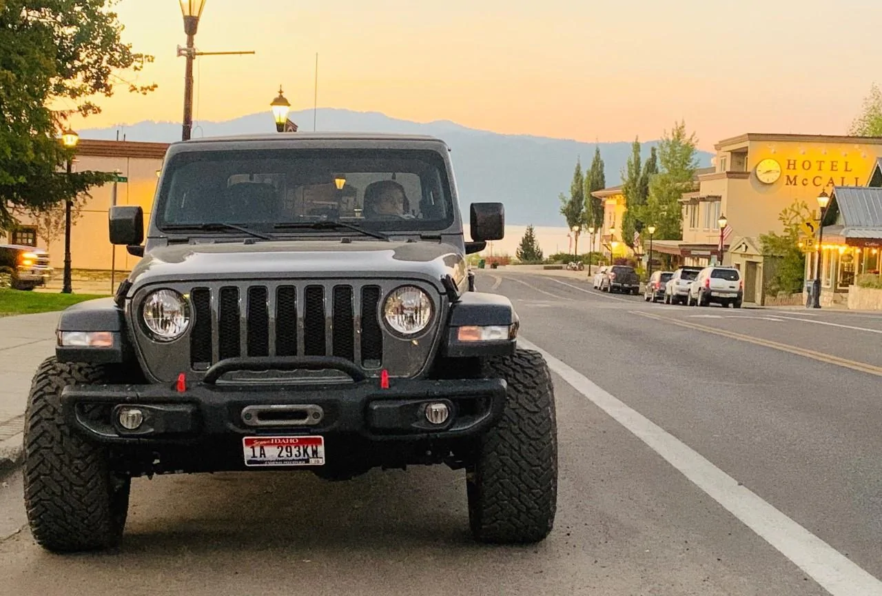 Jeep Gladiator Gladiator Glamour Shots thumbnail_IMG_2343