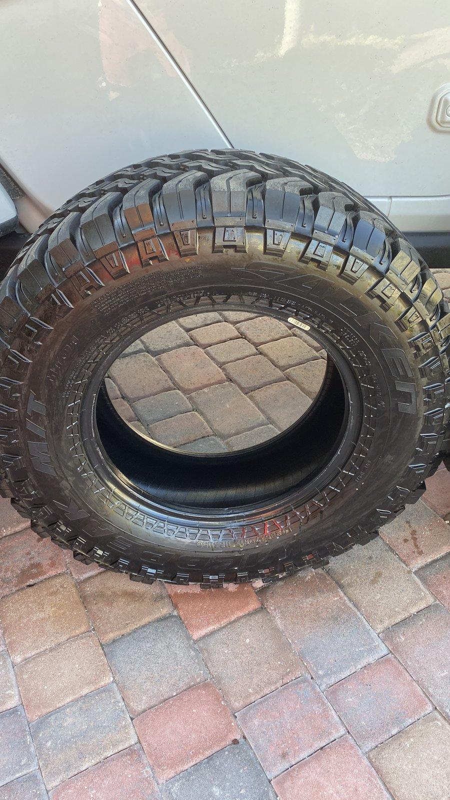 Jeep Gladiator Falken Wildpeak MT 3AA04363-6FE9-42E2-B4B0-929FC3B4E33F