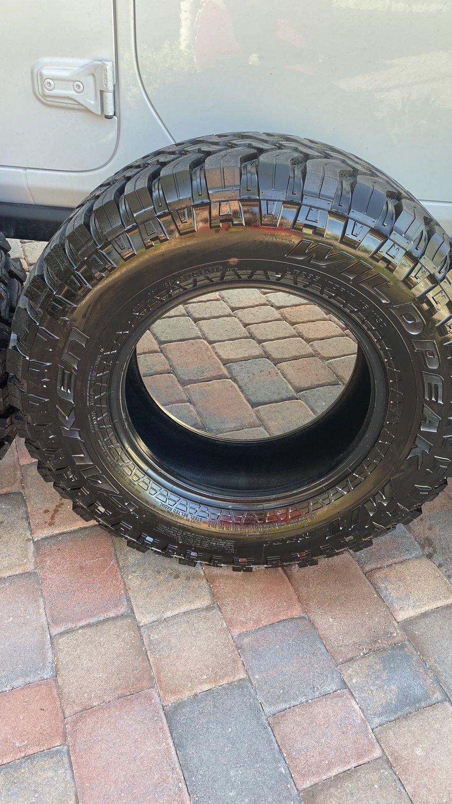 Jeep Gladiator Falken Wildpeak MT FF7DCE44-313D-482A-9F81-87AF359D7C2A