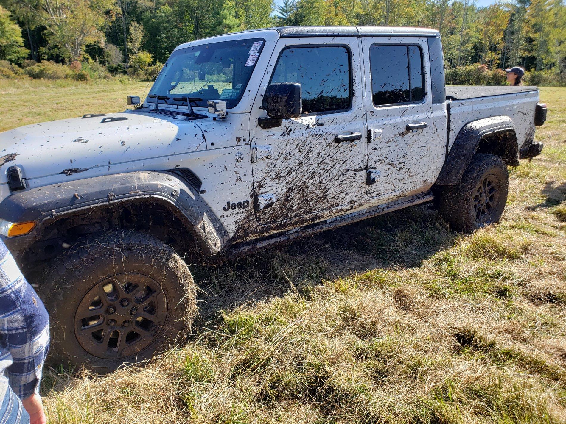 Jeep Gladiator Review and comparison: Towing my TJ with the JT, max towing the Overland 20200919_150901