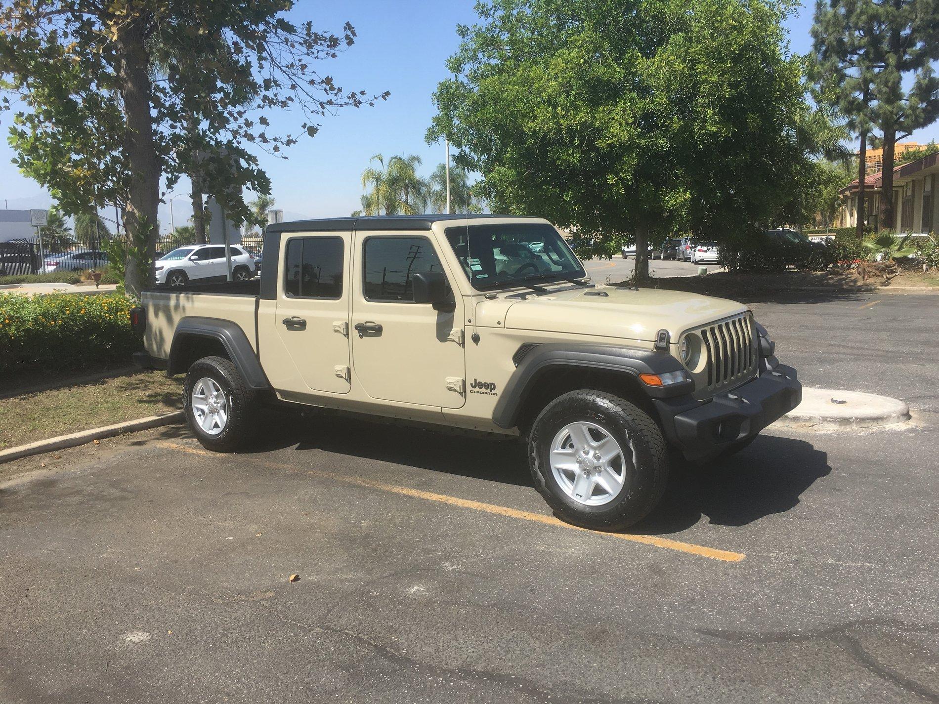 Jeep Gladiator GOBI Gladiator JT Club 2020-09-21 13.13.06