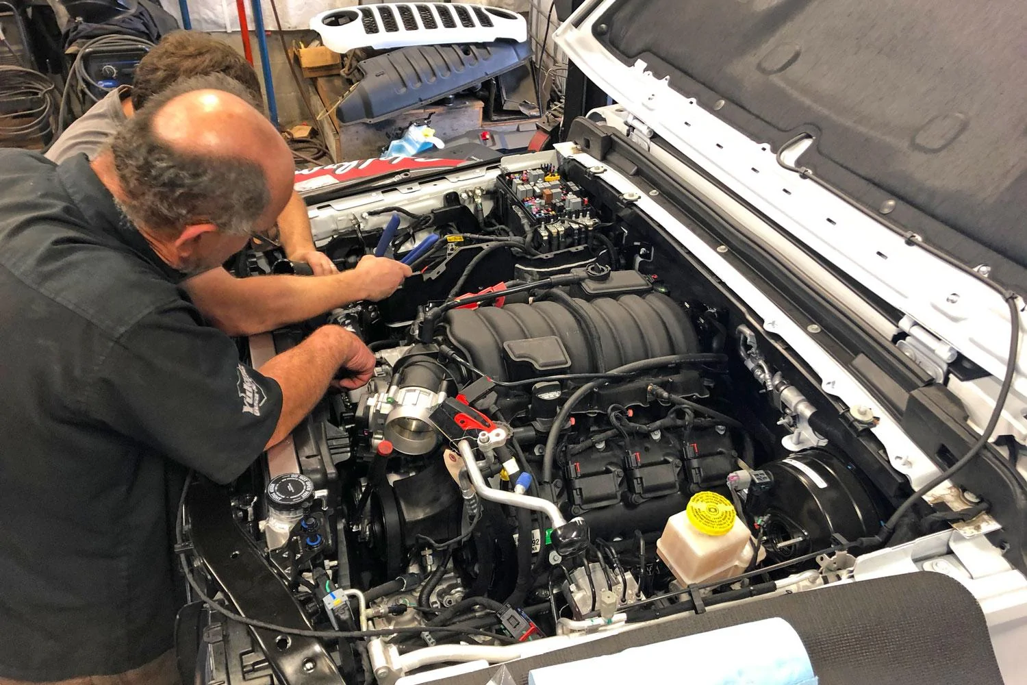 Jeep Gladiator Another Hemi swap at Northridge4x4. hooking-up-hemi