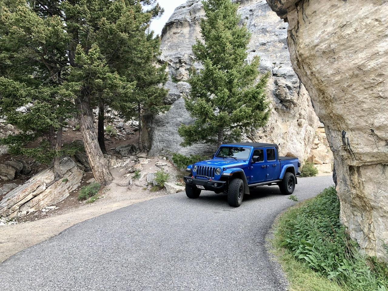Jeep Gladiator Gladiator Glamour Shots C3A15FAA-8436-462A-ABED-0AD7087DA5FA