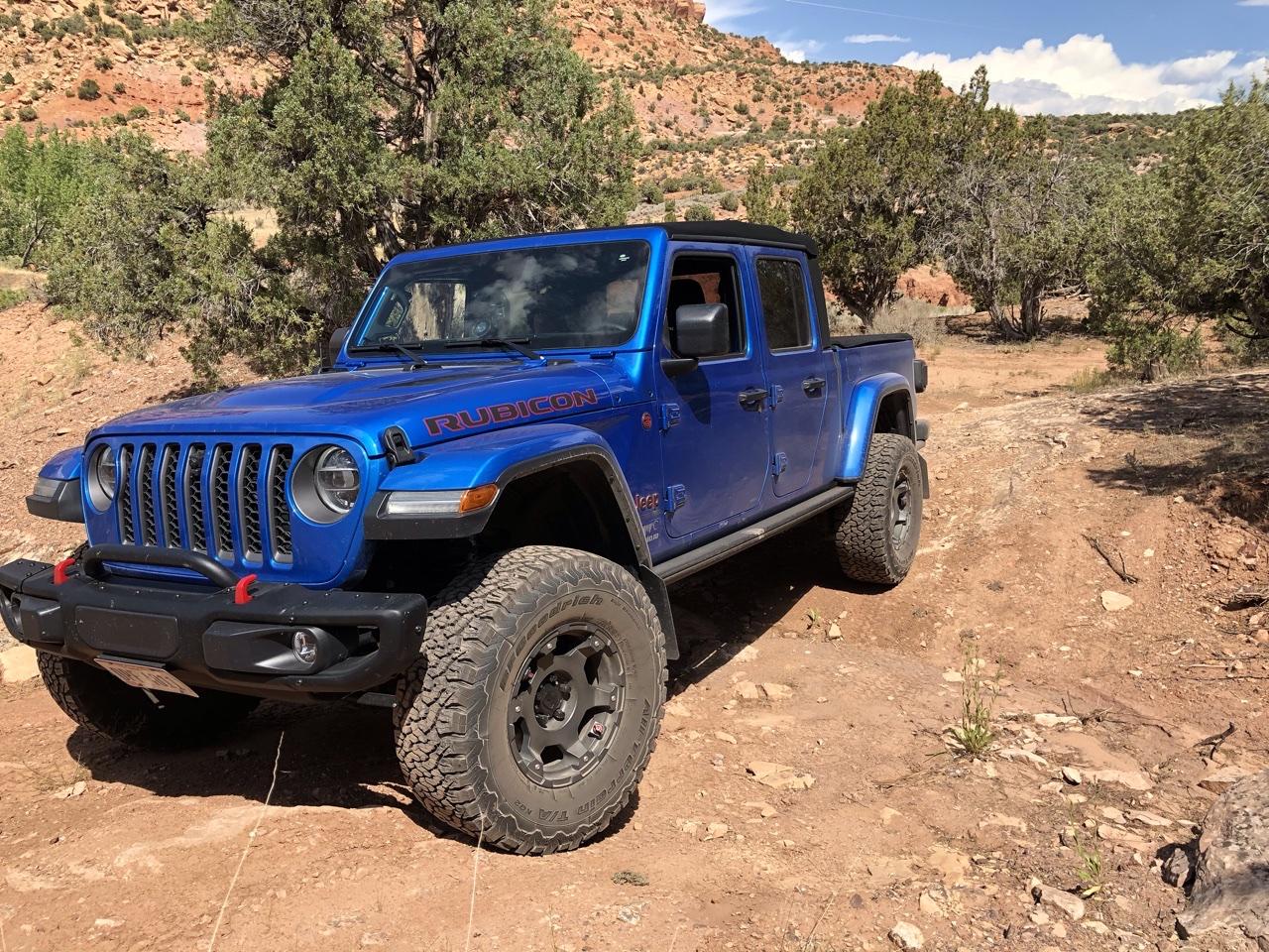 Jeep Gladiator Gladiator Glamour Shots 869ED959-F826-487E-8DDC-2CCC06F60D8C