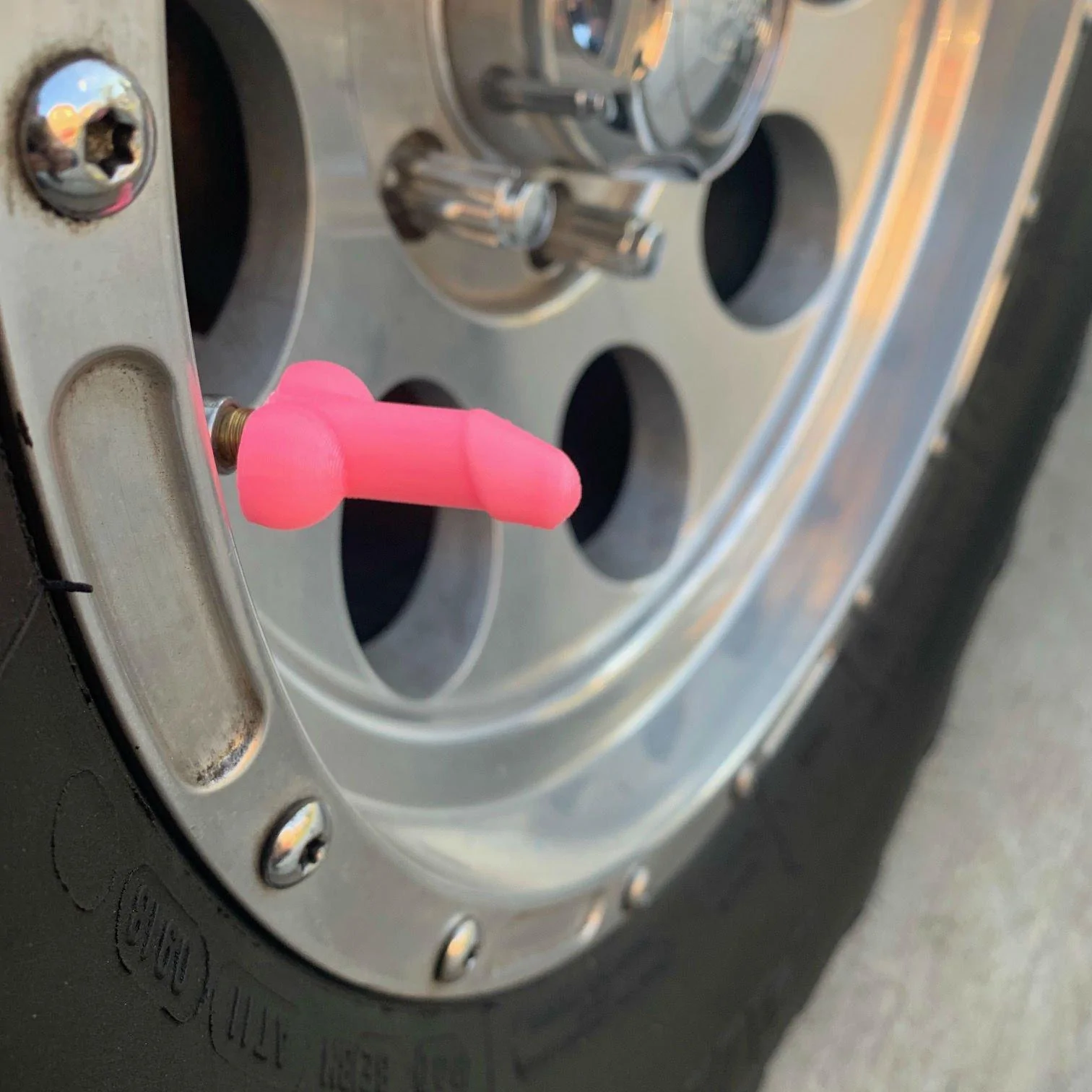 Jeep Gladiator colored valve stem caps 1601123014319
