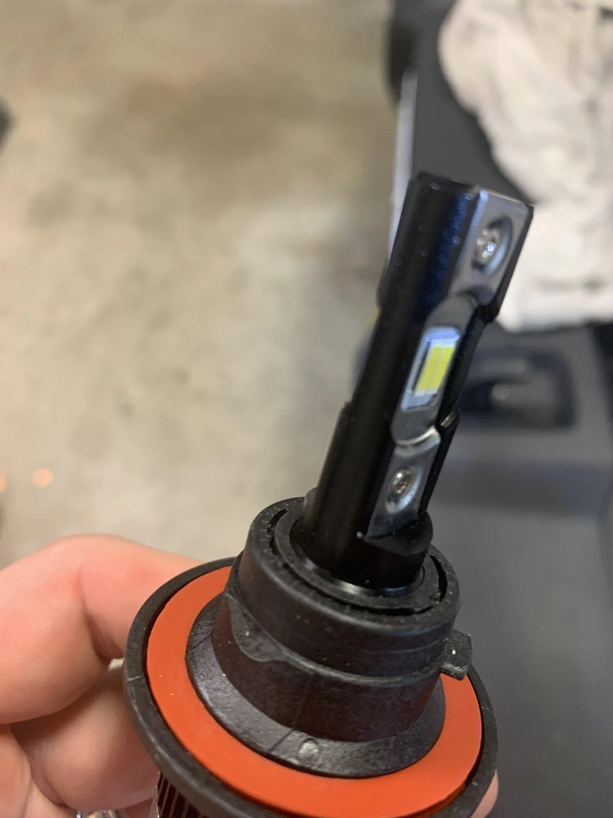 Jeep Gladiator LED Bulb Replacement - IT WORKS! 1096862F-F152-4446-BBE2-8D9838626617
