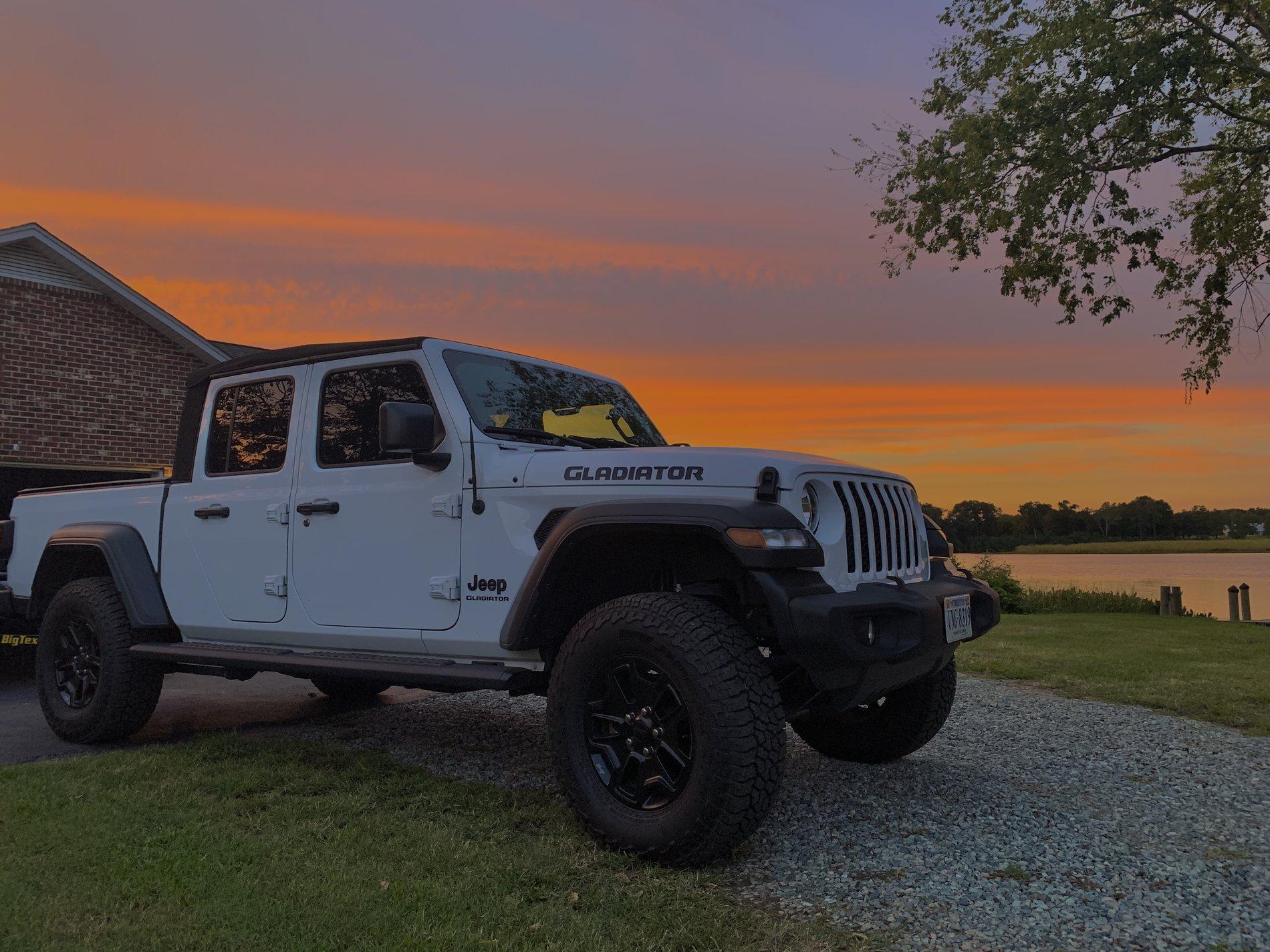 Jeep Gladiator Your truck is Ugly!? A4860857-D48A-4CC3-B072-766885E09ECE