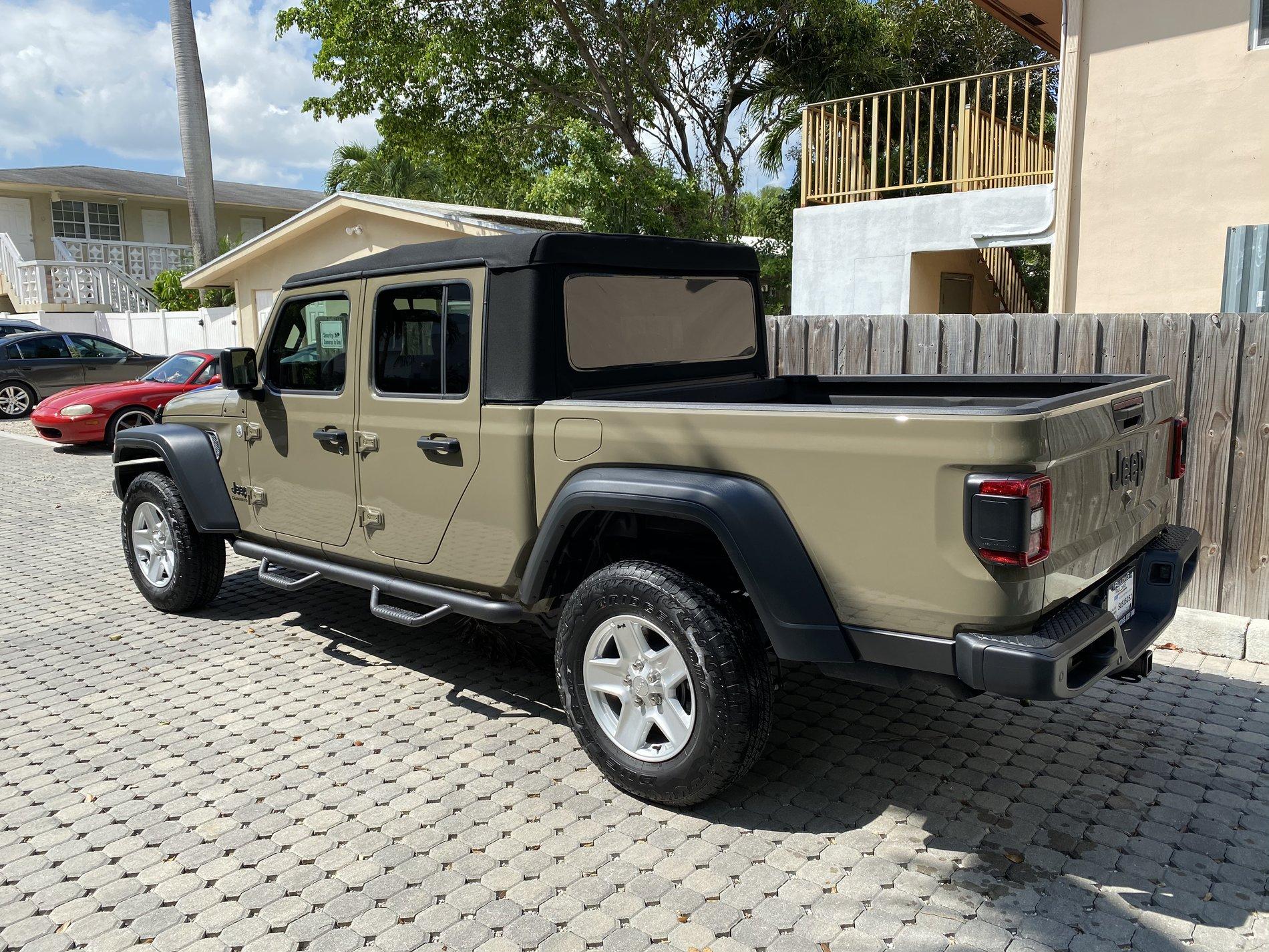 Jeep Gladiator GATOR Gladiator JT Club 2606F2A6-5D08-41F6-9889-3C00AEA0A196