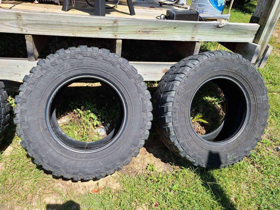 Jeep Gladiator American Racing ATX series 18"x9" wheels with 295/70-18 (34") Mastercraft Courser MTX tires. 7