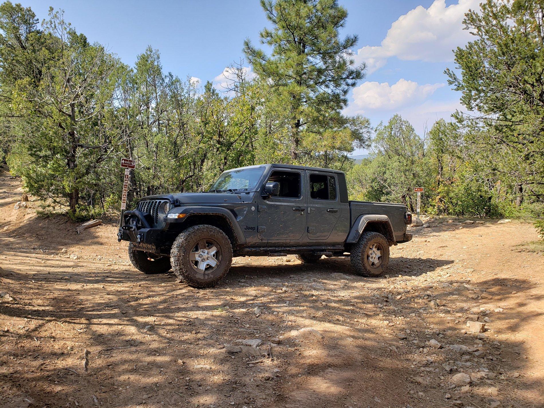 Jeep Gladiator Pictures of 33s and 35s 20200922_150327