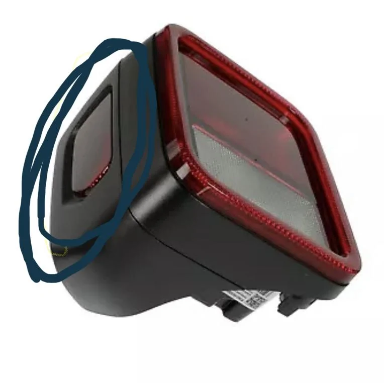 Jeep Gladiator Rear Tail light side park marker cuts off 1463D451-21AA-417B-BF70-A1A65EC0ABE8
