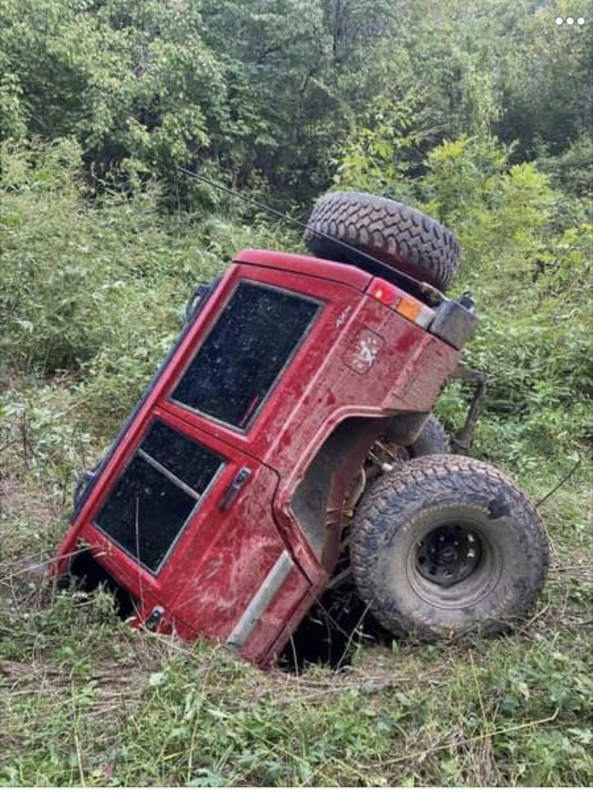 Jeep Gladiator Jeep Cherokee in a literal money pit 2186B0EB-7BEA-49E1-ACDD-3040BE6FE70D