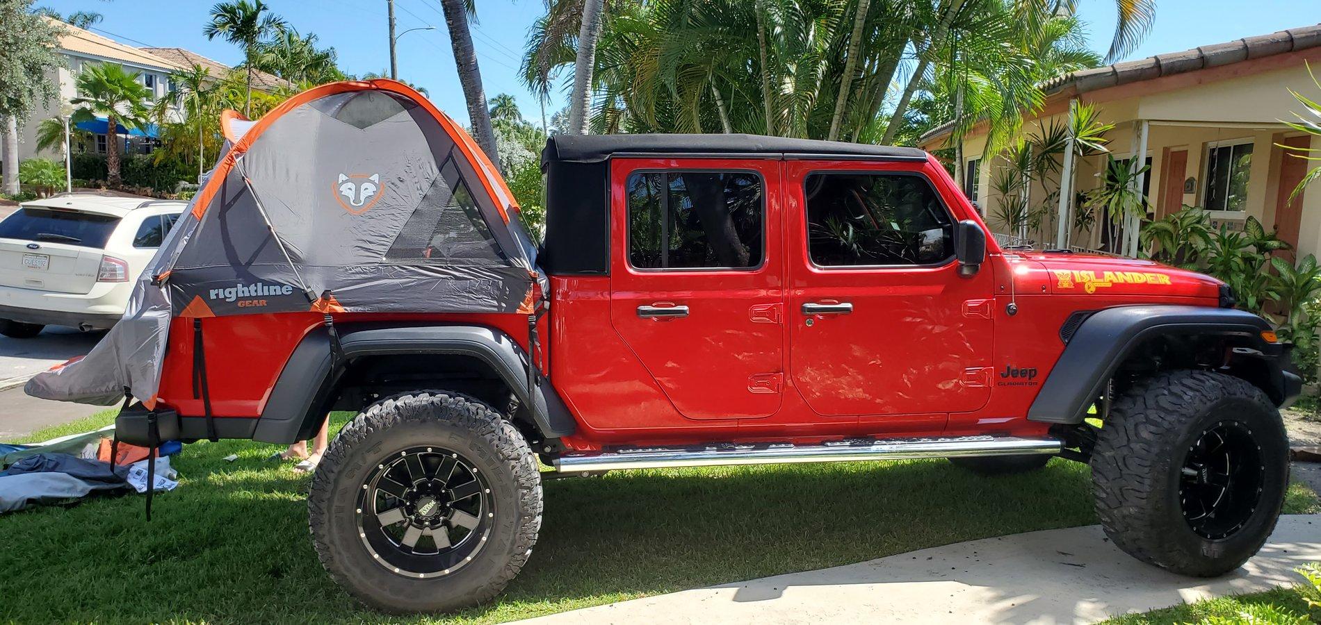 Jeep Gladiator Beach Tailgating setup for trip to St. Augustine 20200928_121549