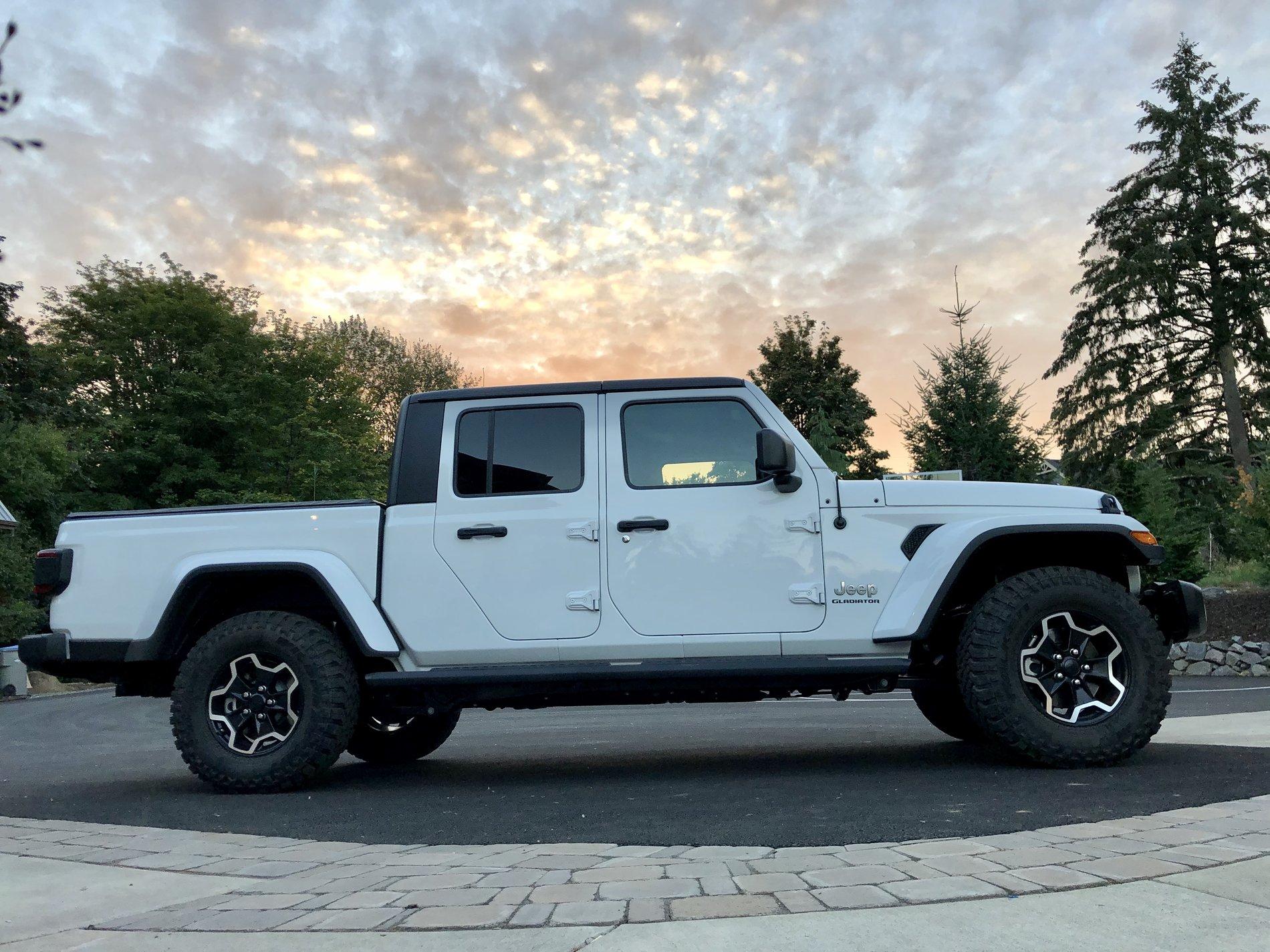 Jeep Gladiator Rubicon Wheels and Tires LIKE NEW EB4D68BC-E3BF-4D9F-A845-0C938FEC6367