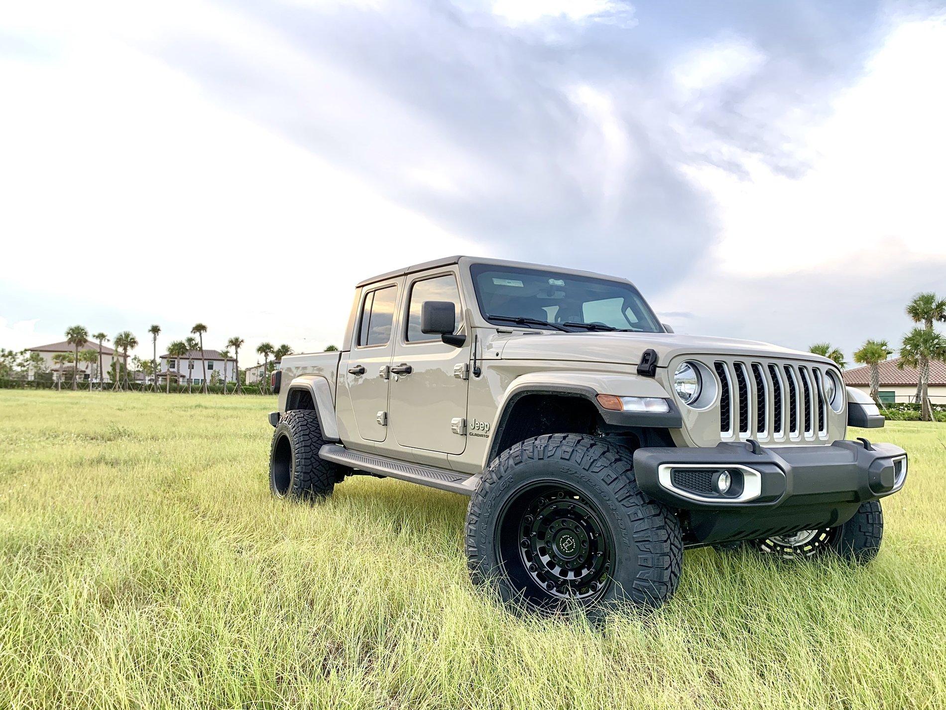 Jeep Gladiator Gladiators on Mopar 2" Lift Kit Jeep 1