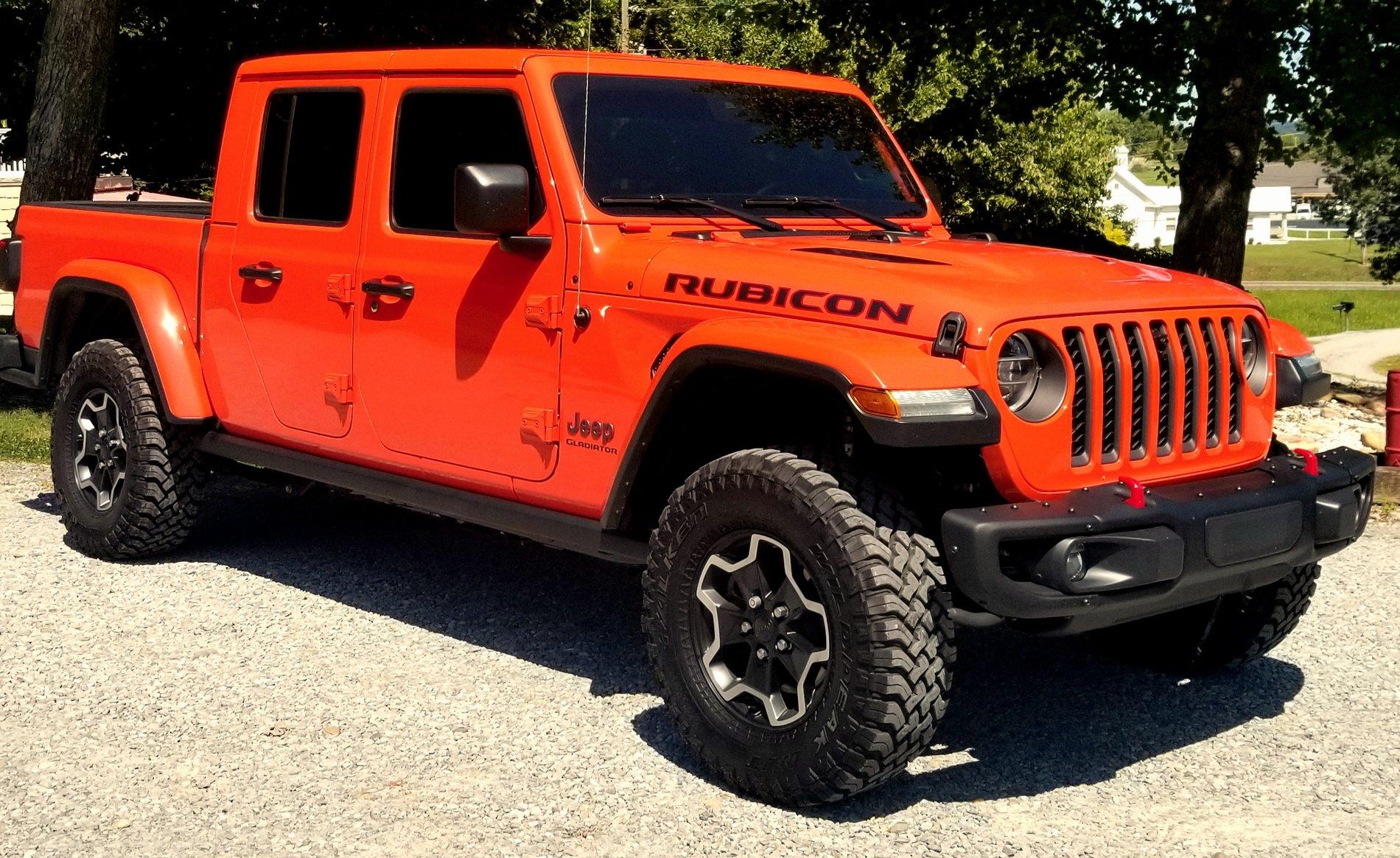 Jeep Gladiator Gladiator Wheels/Tires / Rock Rails Chet Ruby