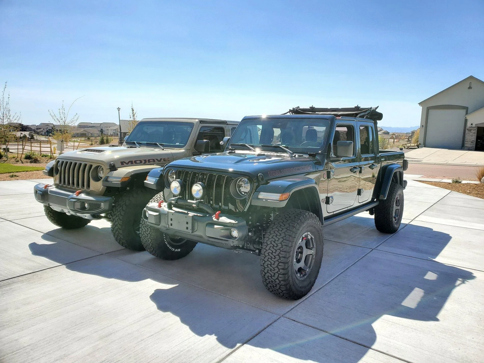 Jeep Gladiator Rubicon vs Mojave Photos Height Pics 6