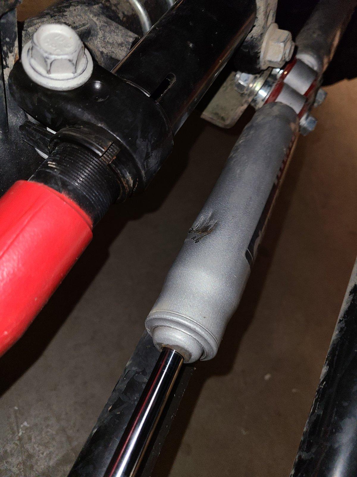 Jeep Gladiator Issue with YETI trackbar and dual skyjacker stabilizers 20201001_195942