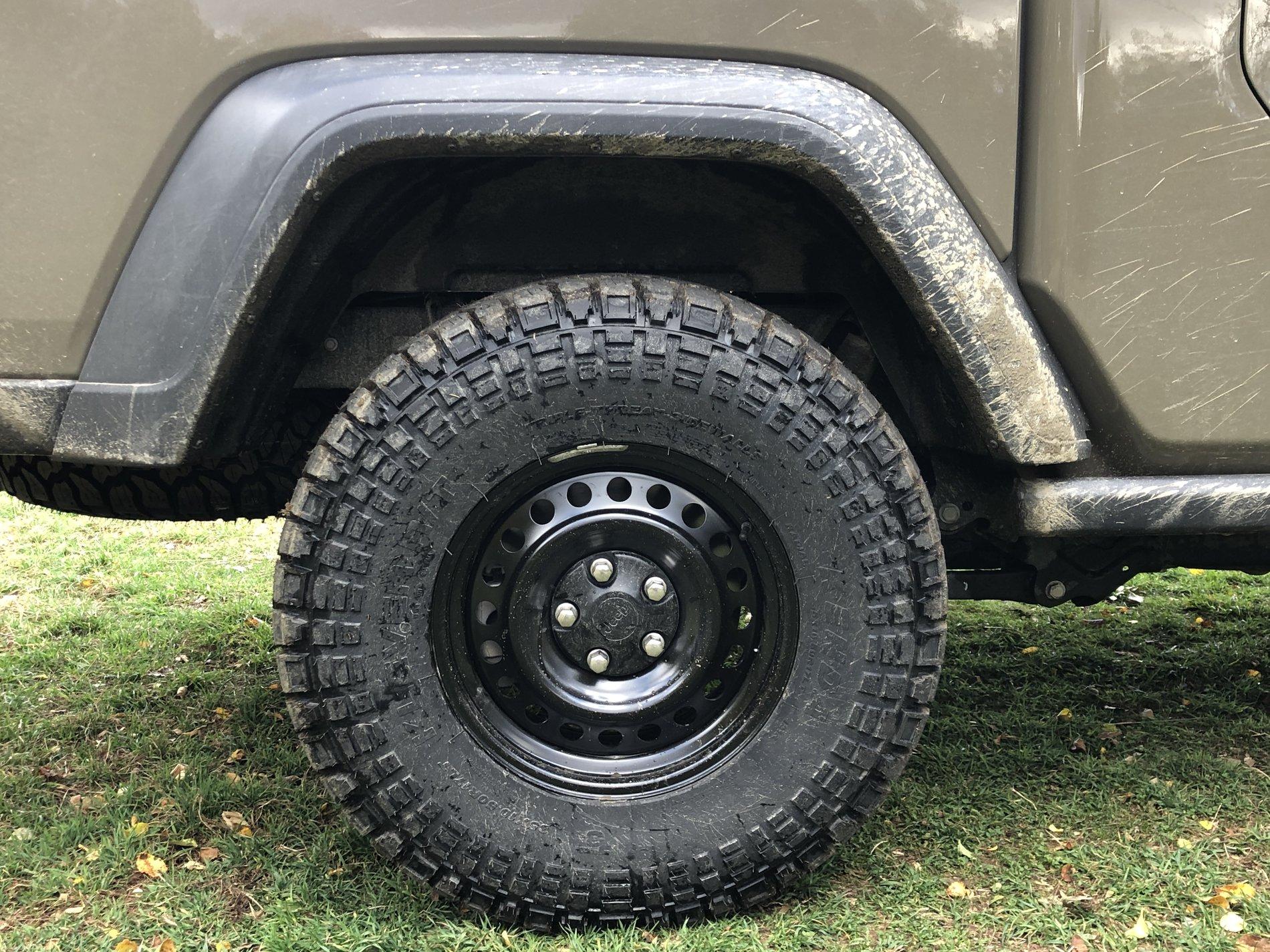 Jeep Gladiator 35" Kendas with no lift. IMG_9486.JPG