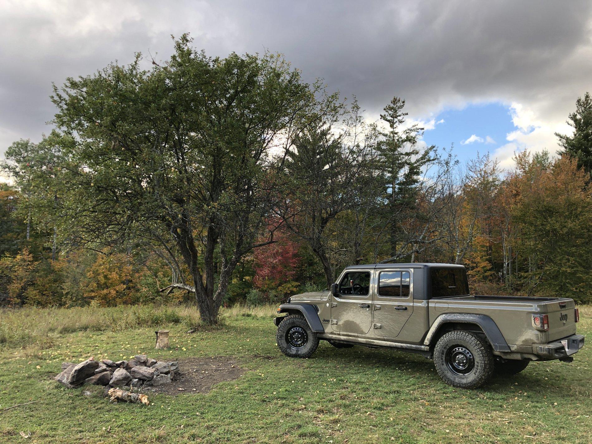 Jeep Gladiator 35" Kendas with no lift. IMG_9492.JPG