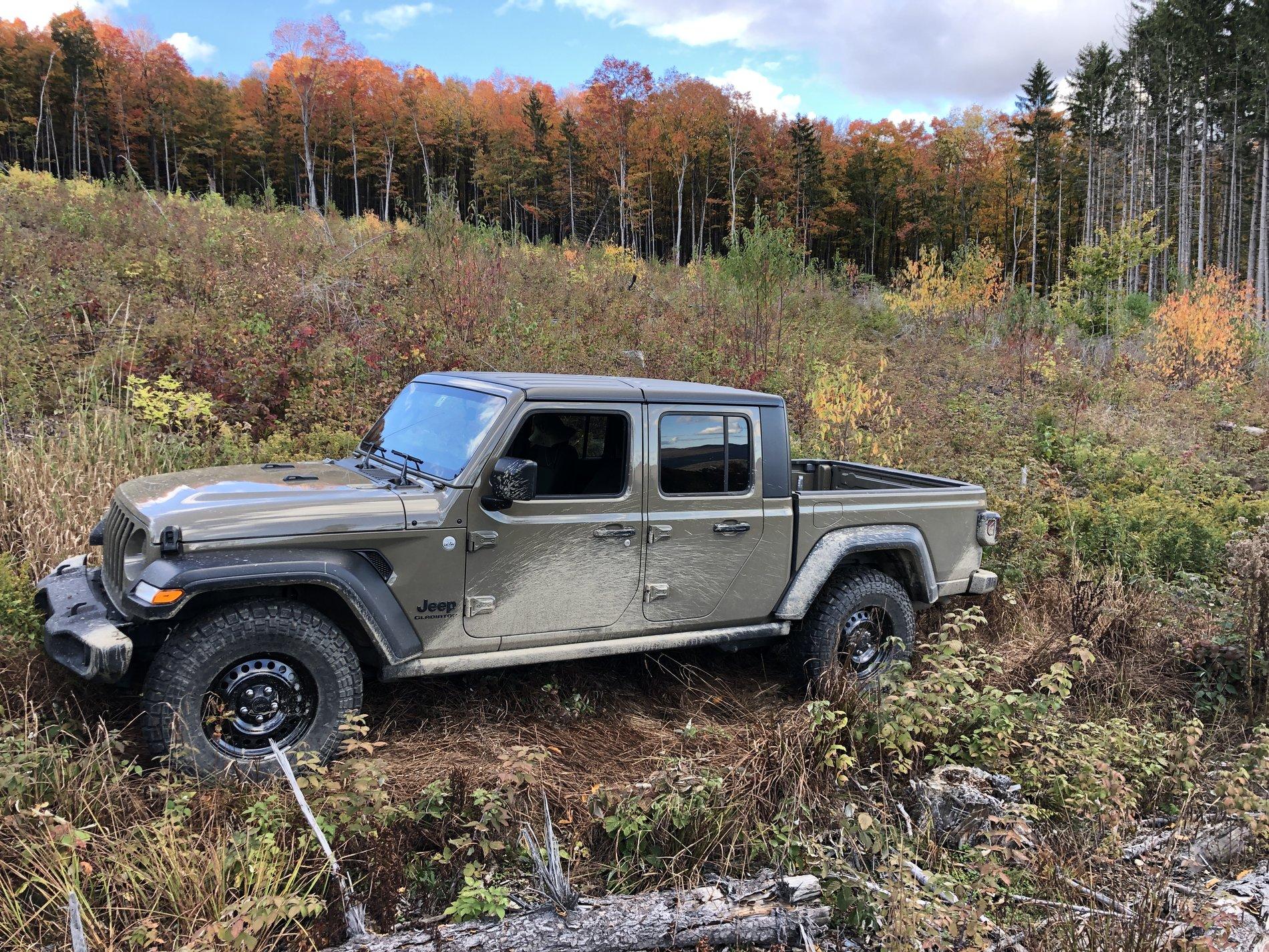 Jeep Gladiator 35" Kendas with no lift. IMG_9495.JPG