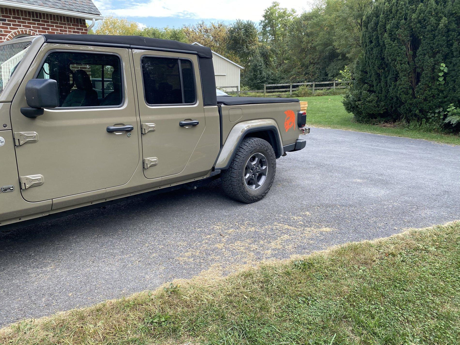 Jeep Gladiator What did you HAUL in your JT today? E259BD66-5197-45A3-B801-7FCBE400EB30