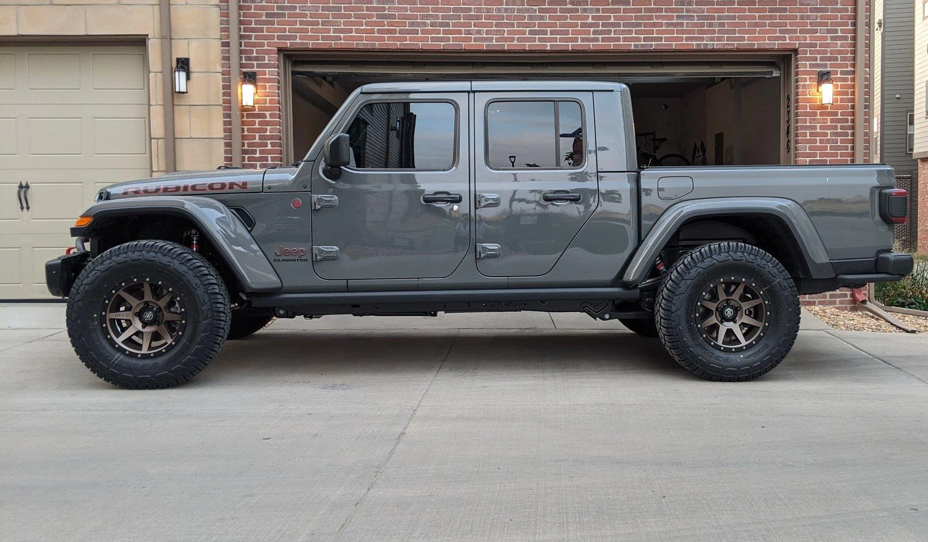 Jeep Gladiator STING GRAY Gladiator JT Club PXL_20201003_001250882~2