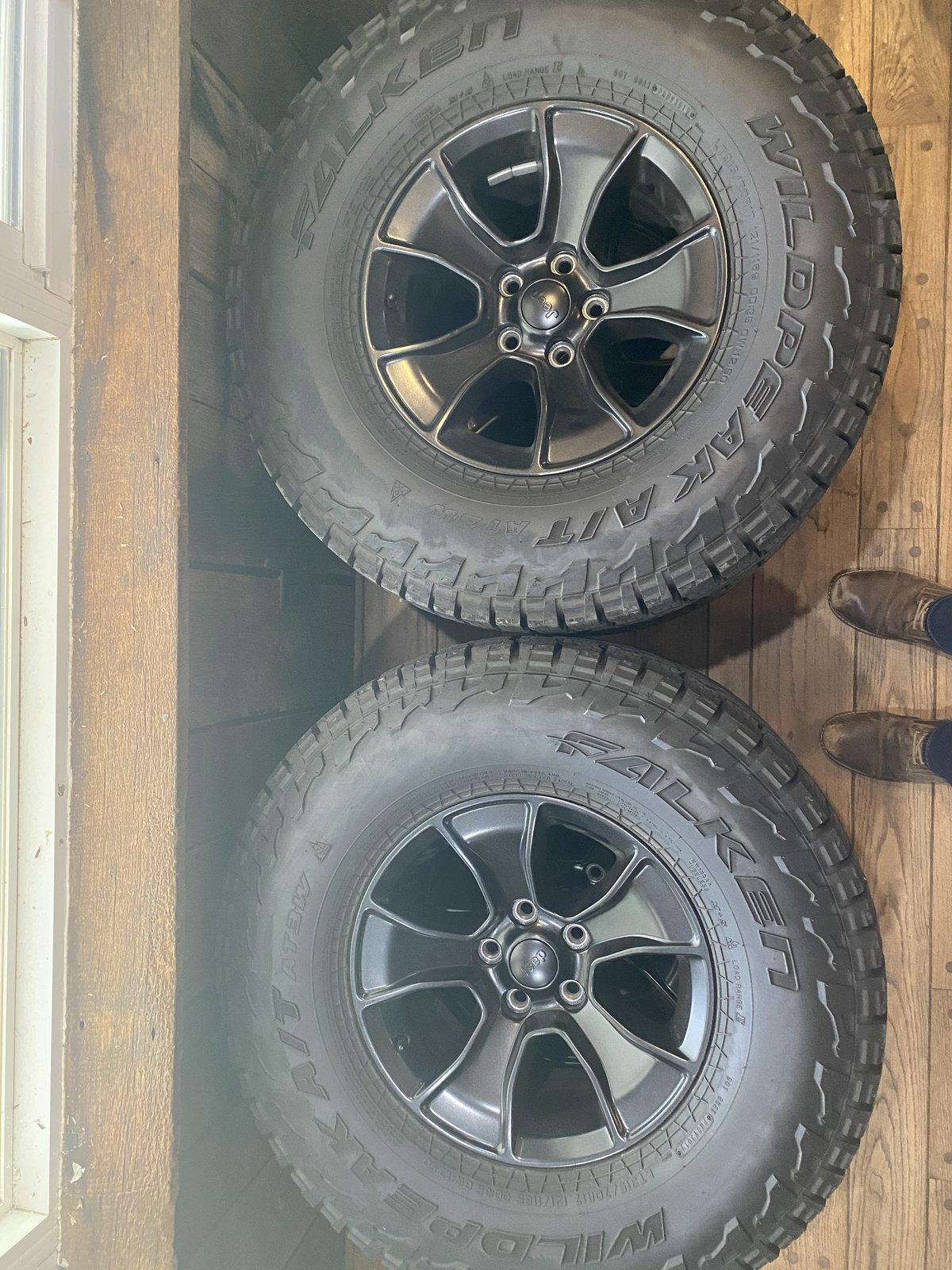 Jeep Gladiator Mopar 17” Wheels with Falken Wildpeak AT tires 2DF85D40-2471-4F5E-9DE4-74F8BACEA156